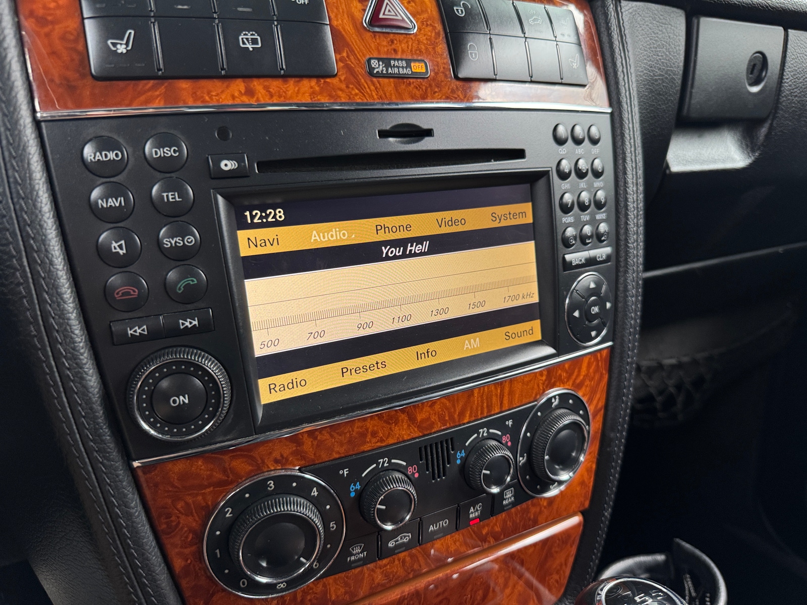 Thumbnail: 2011 Mercedes-Benz G-Class - 3