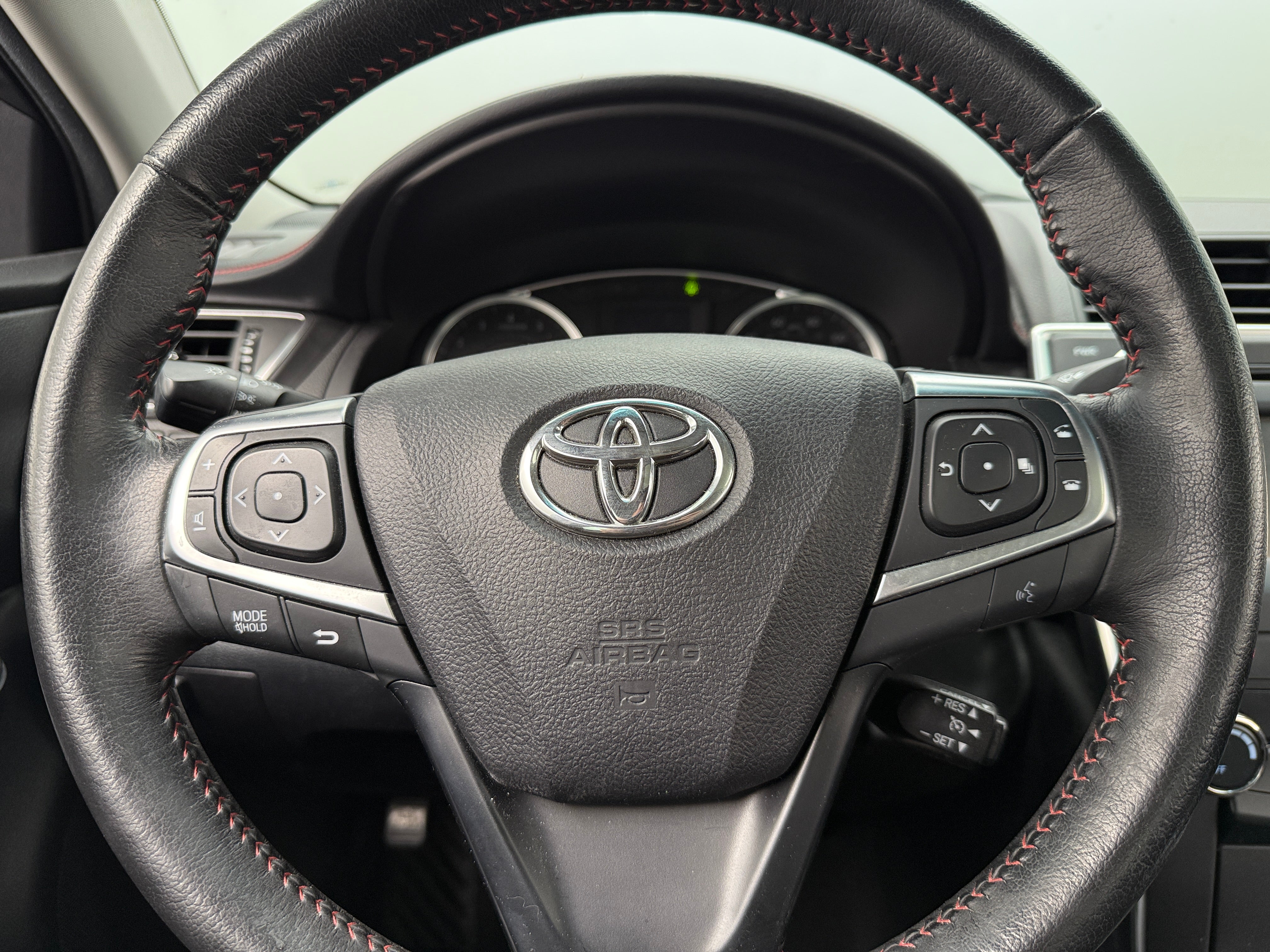 2016 Toyota Camry SE 5
