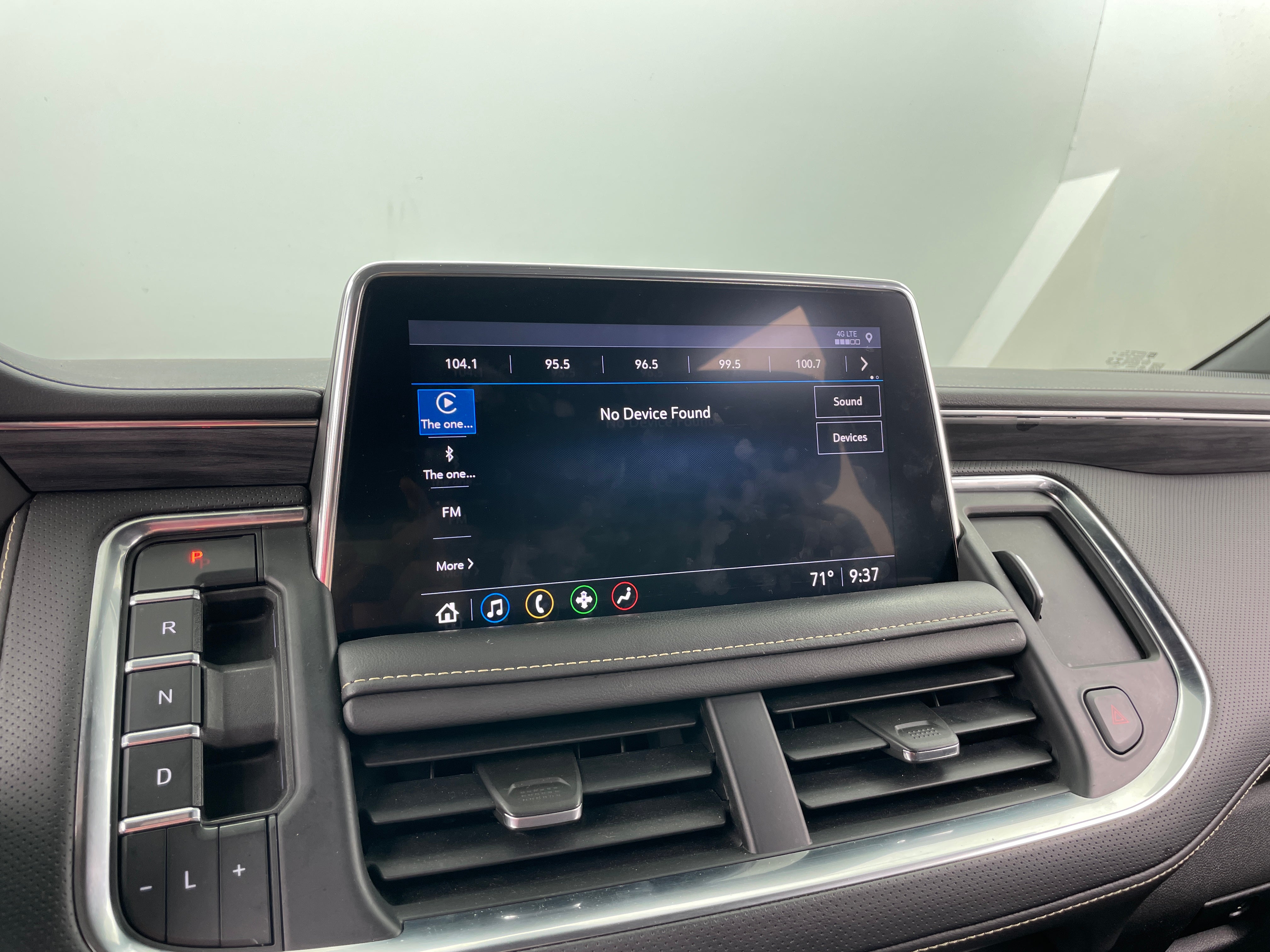 2021 GMC Yukon SLT 3