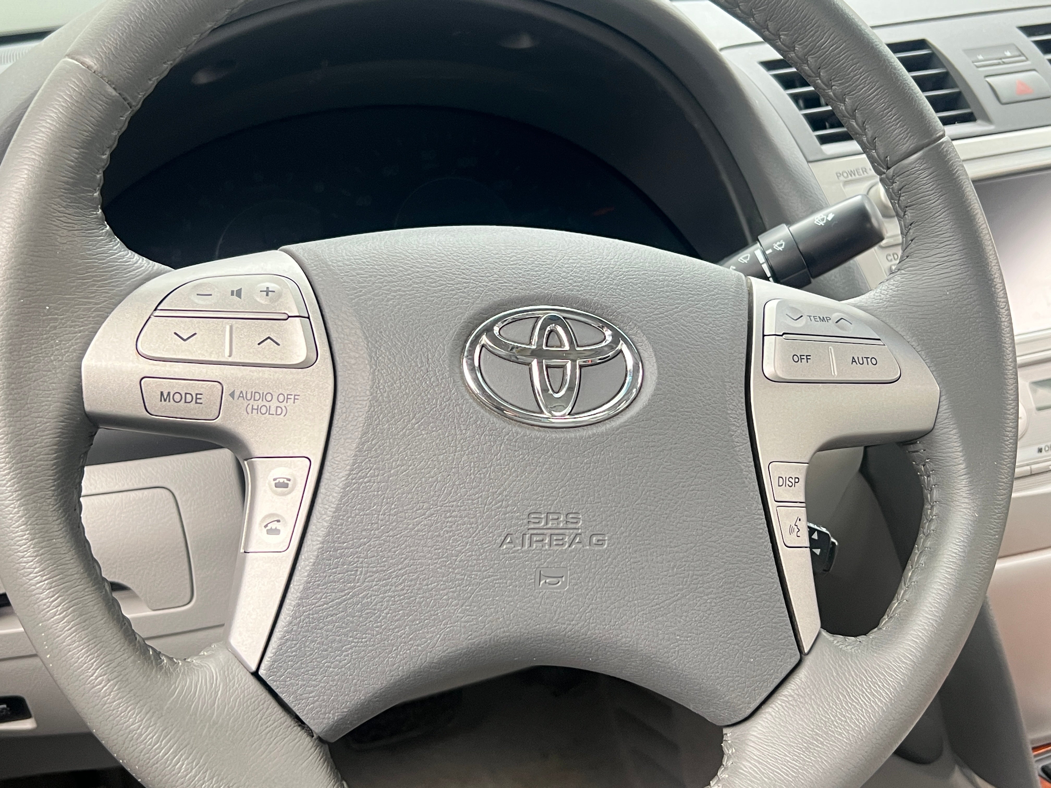 2011 Toyota Camry XLE 4