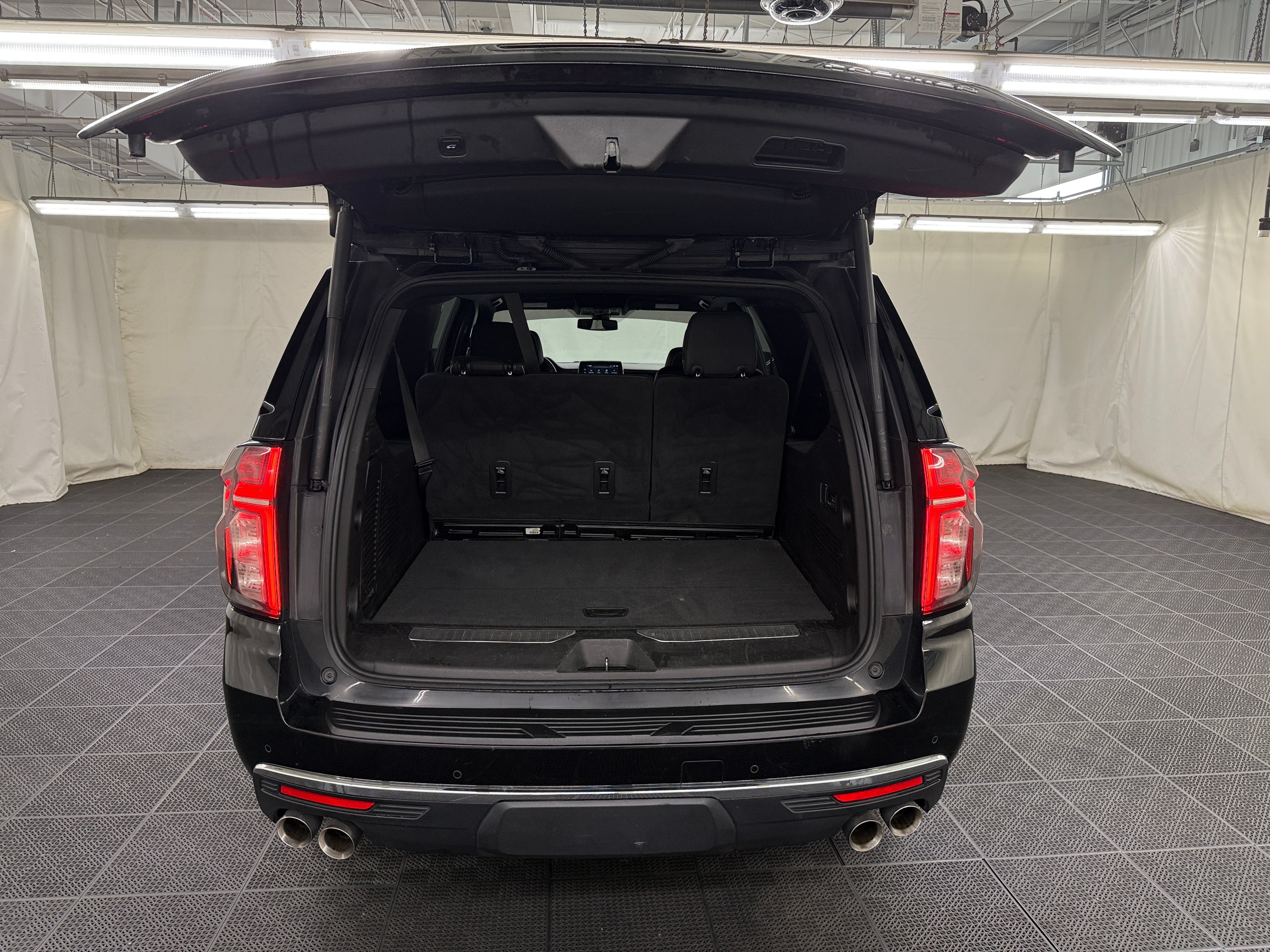2022 Chevrolet Suburban Premier 6