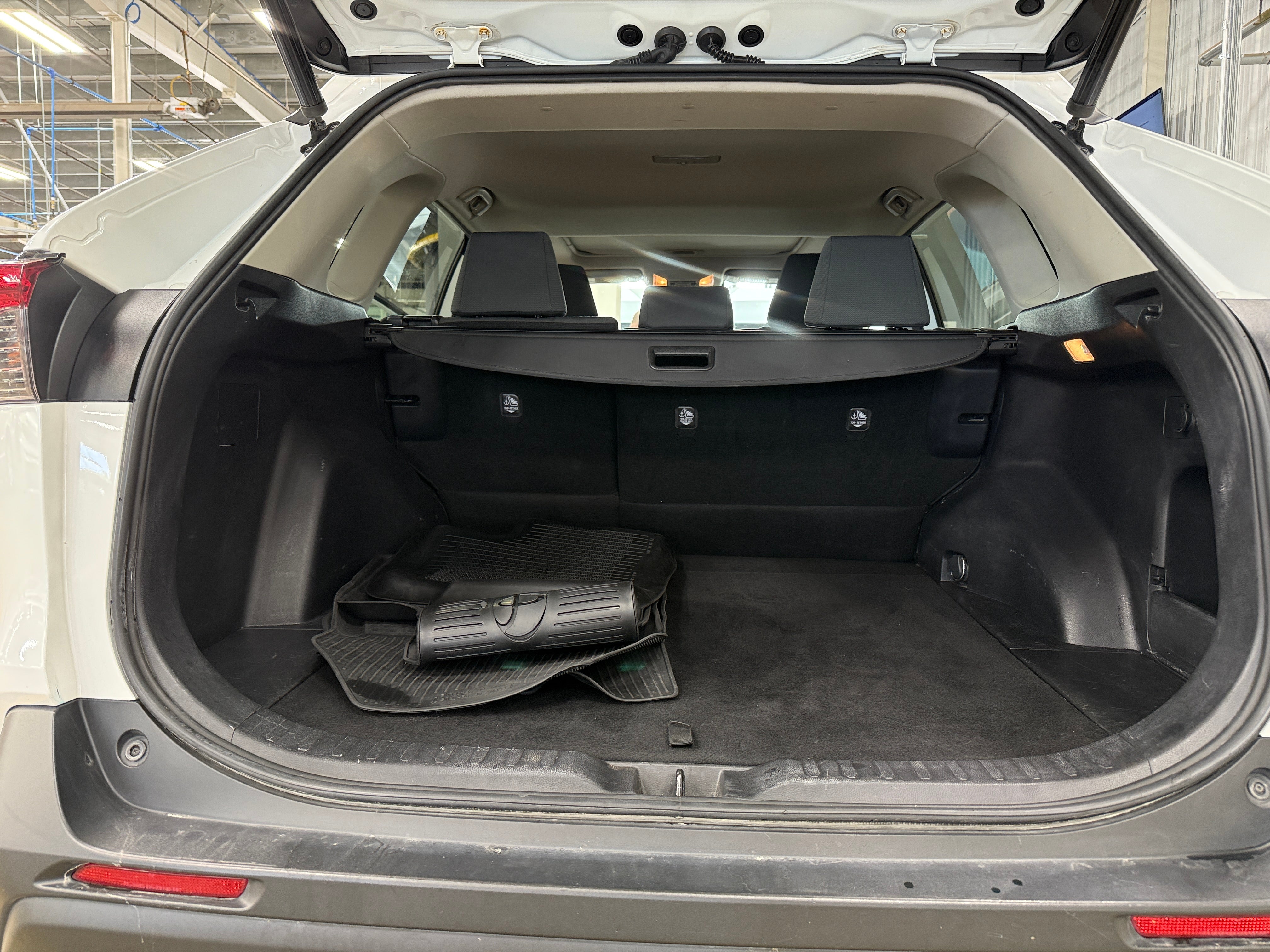2019 Toyota RAV4 XLE 7