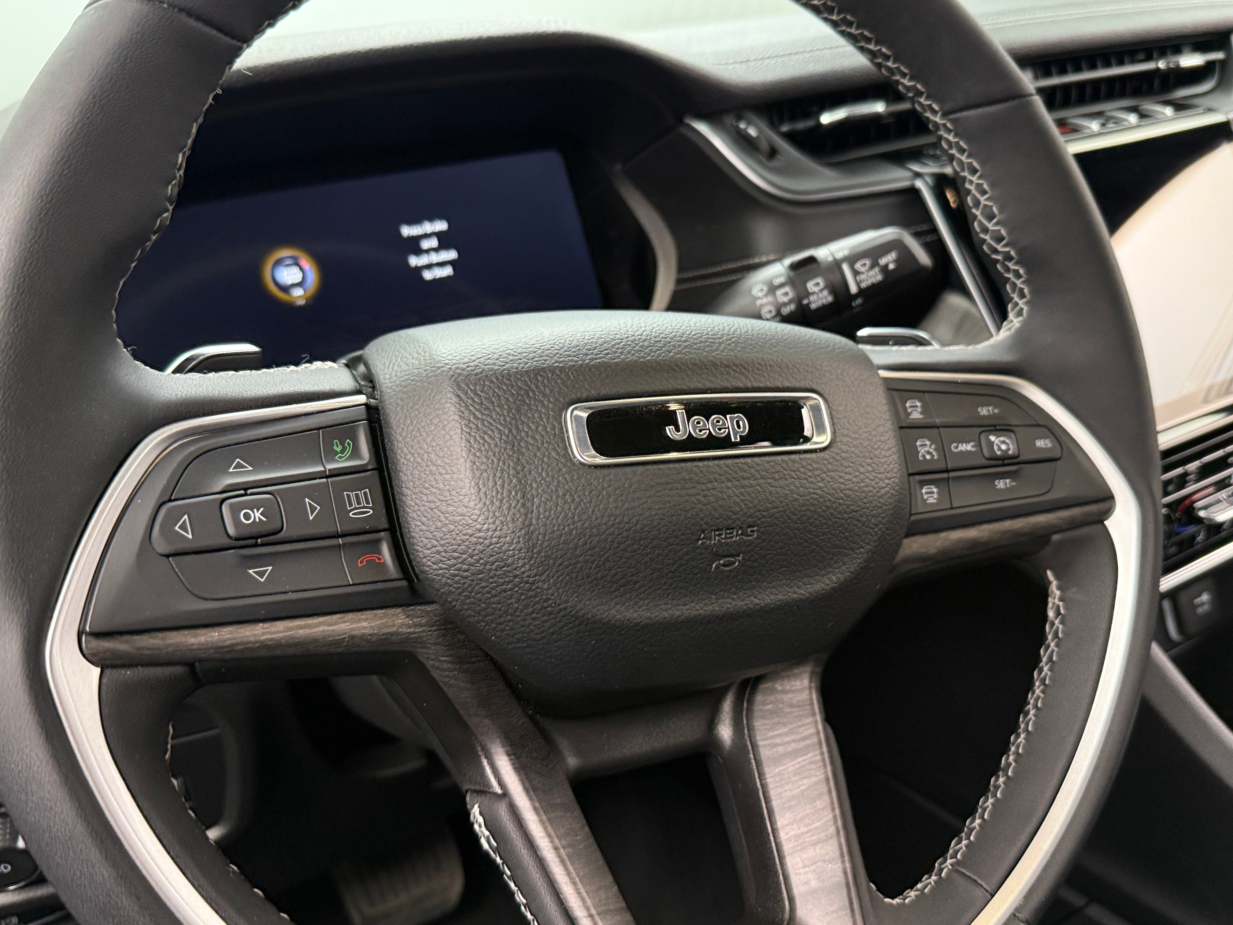 2024 Jeep Grand Cherokee L Limited Edition 4