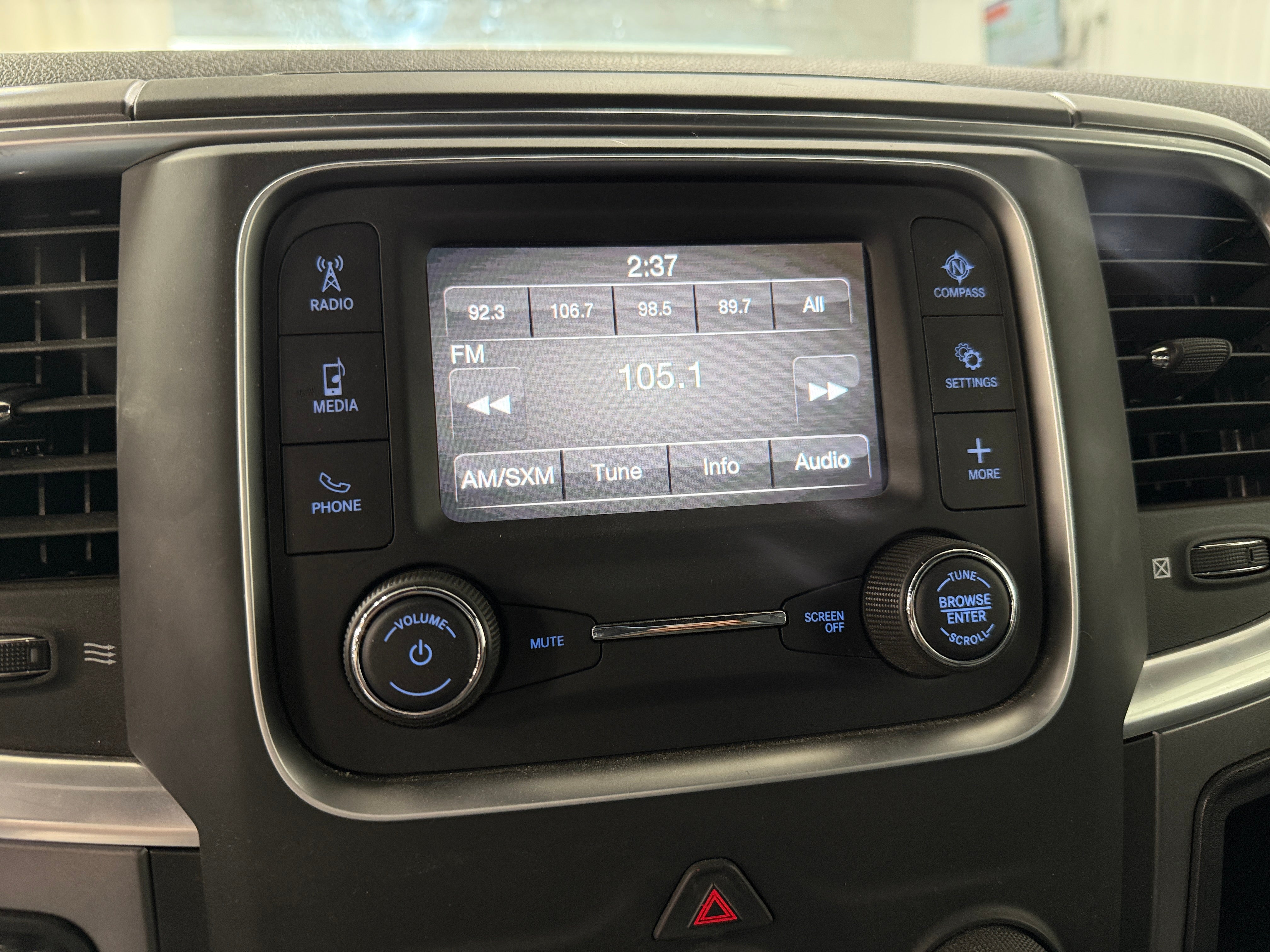 2022 RAM 1500 Classic Warlock 4
