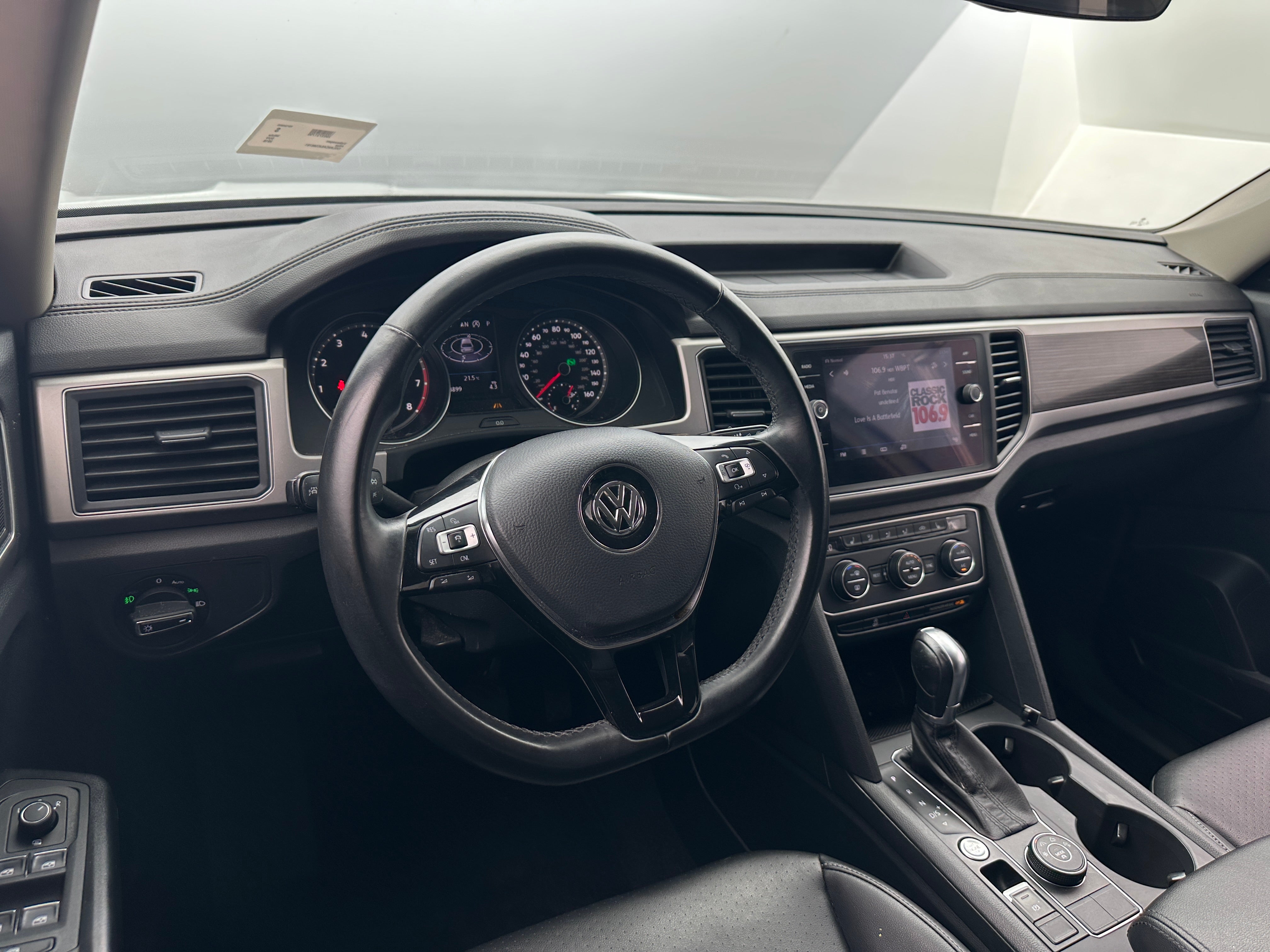 2018 Volkswagen Atlas SE 2