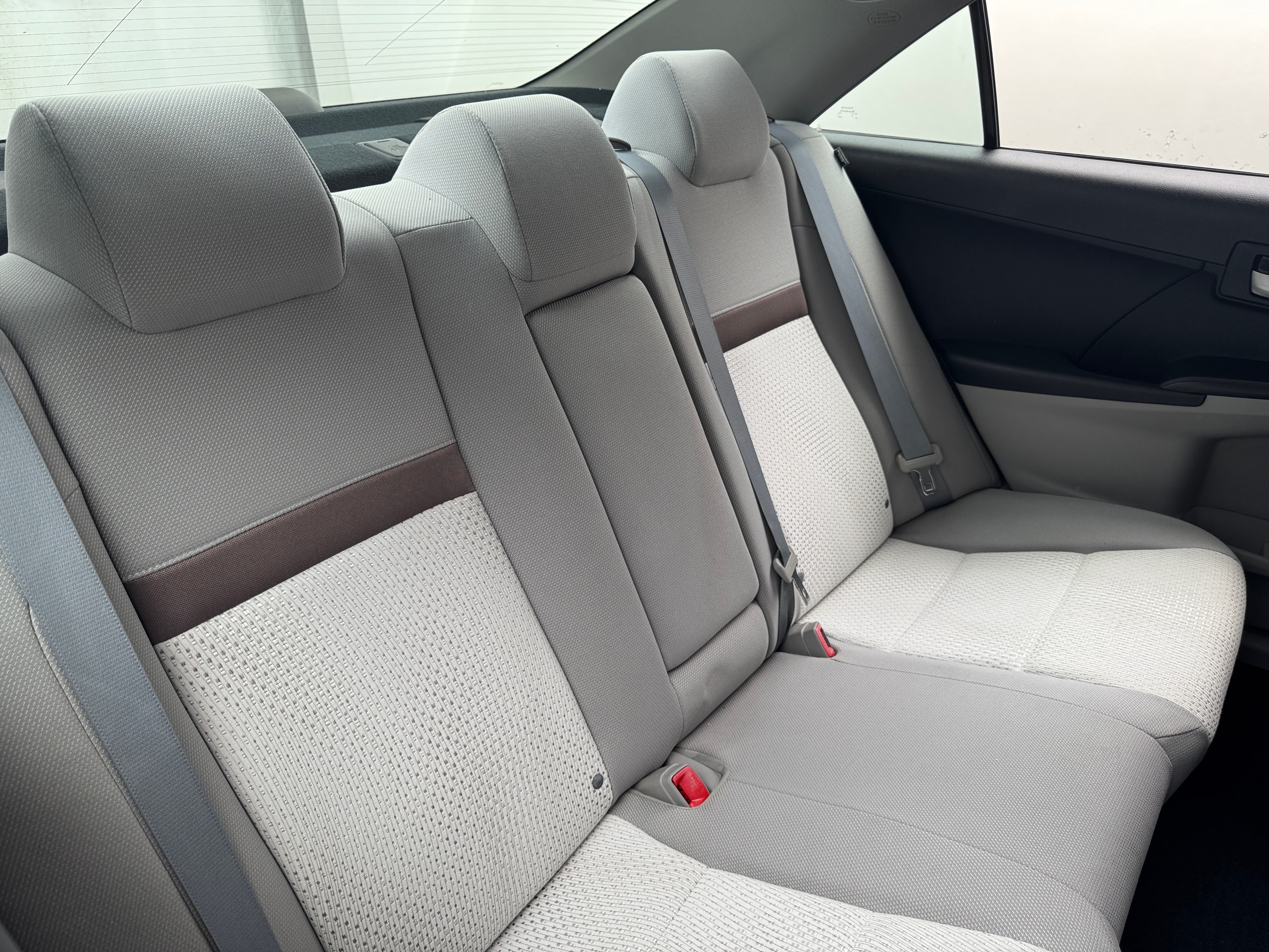 2012 Toyota Camry LE 6