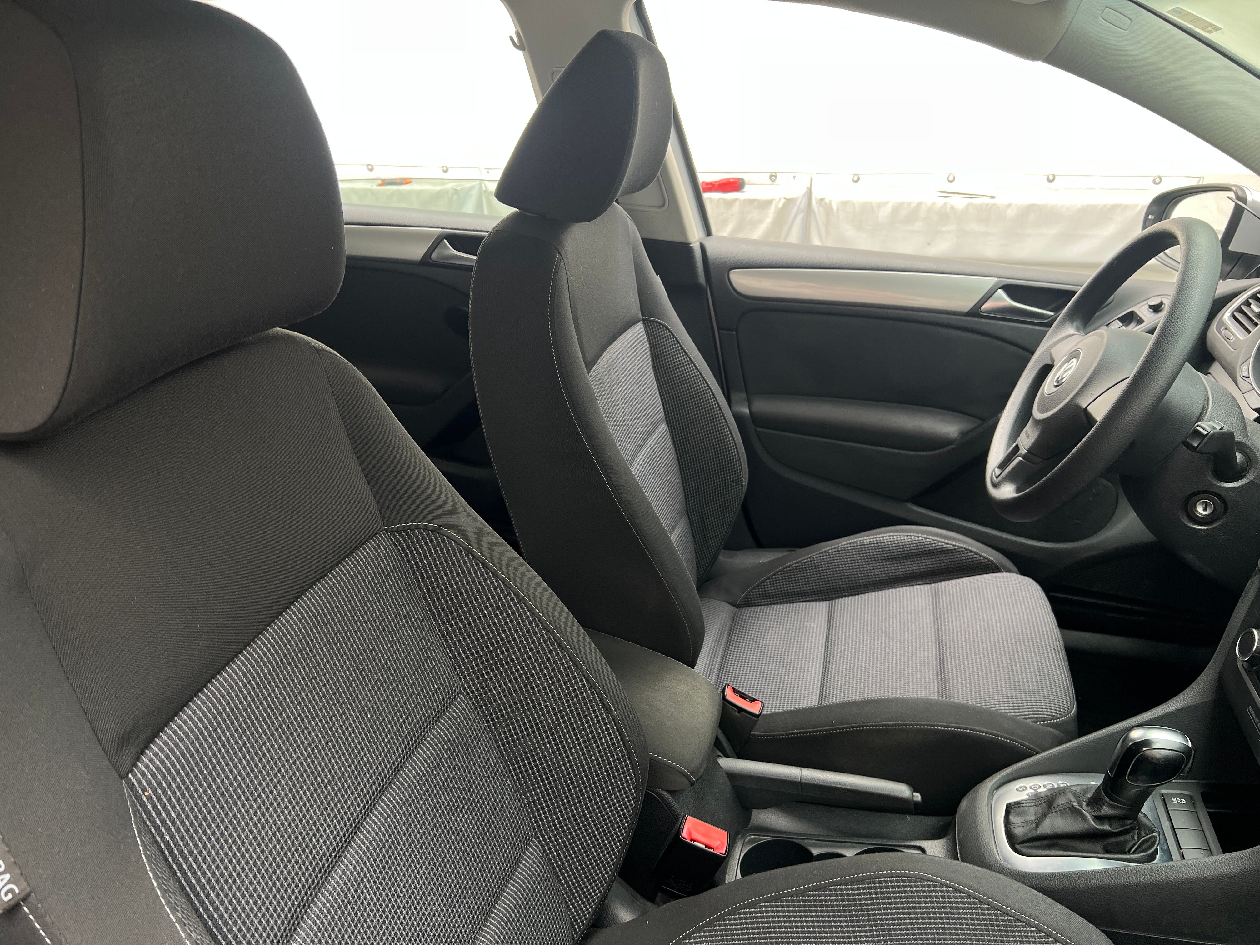 2013 Volkswagen Golf  2