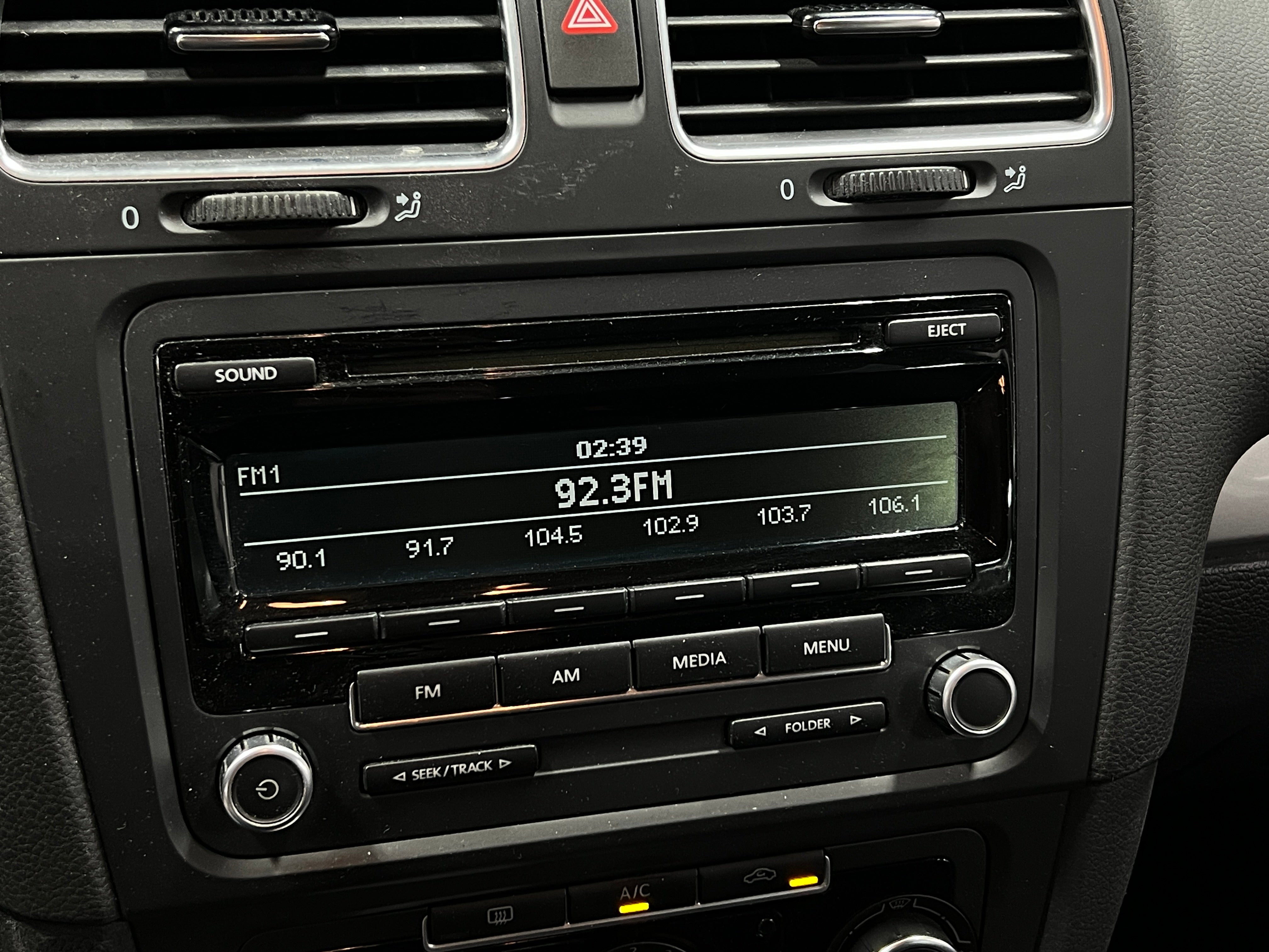 2013 Volkswagen Golf  4