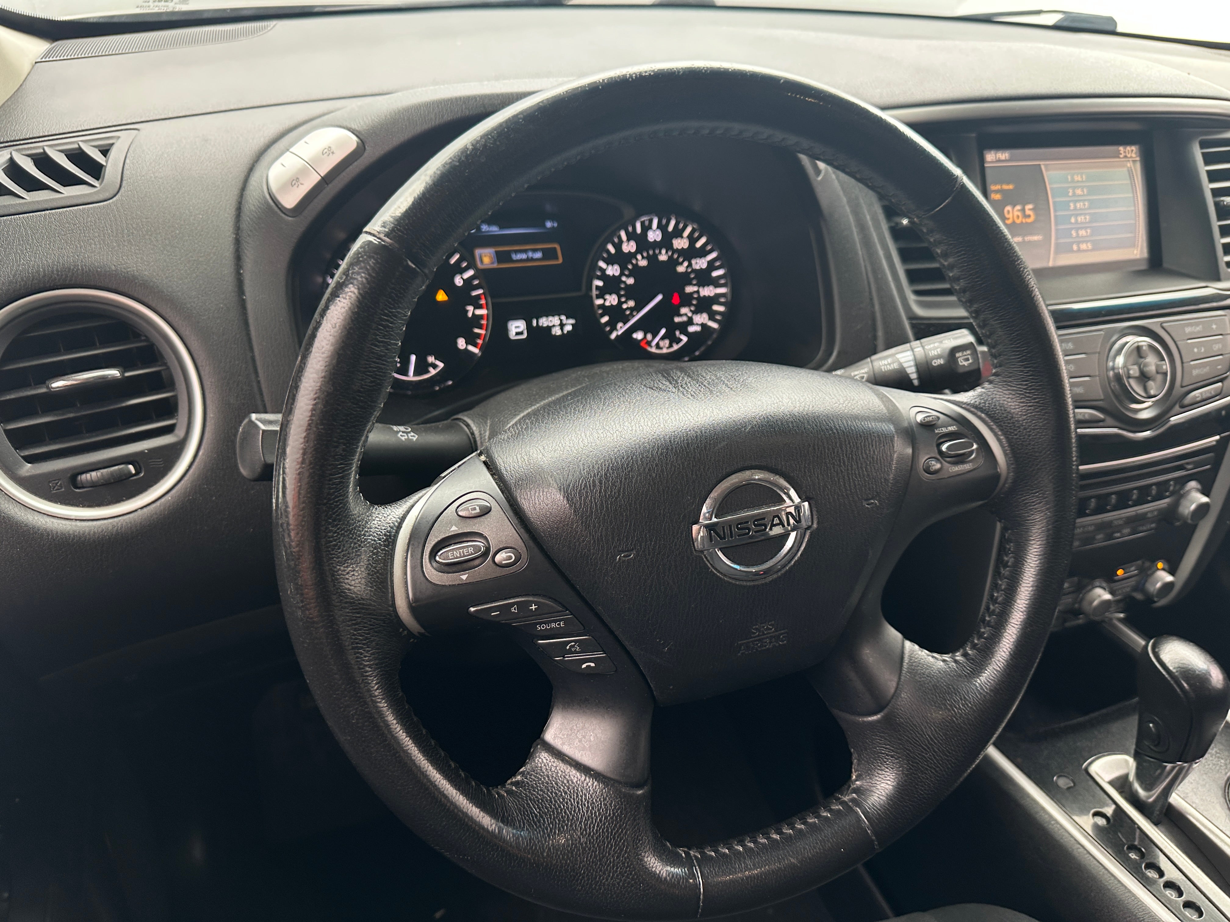 2014 Nissan Pathfinder SV 5