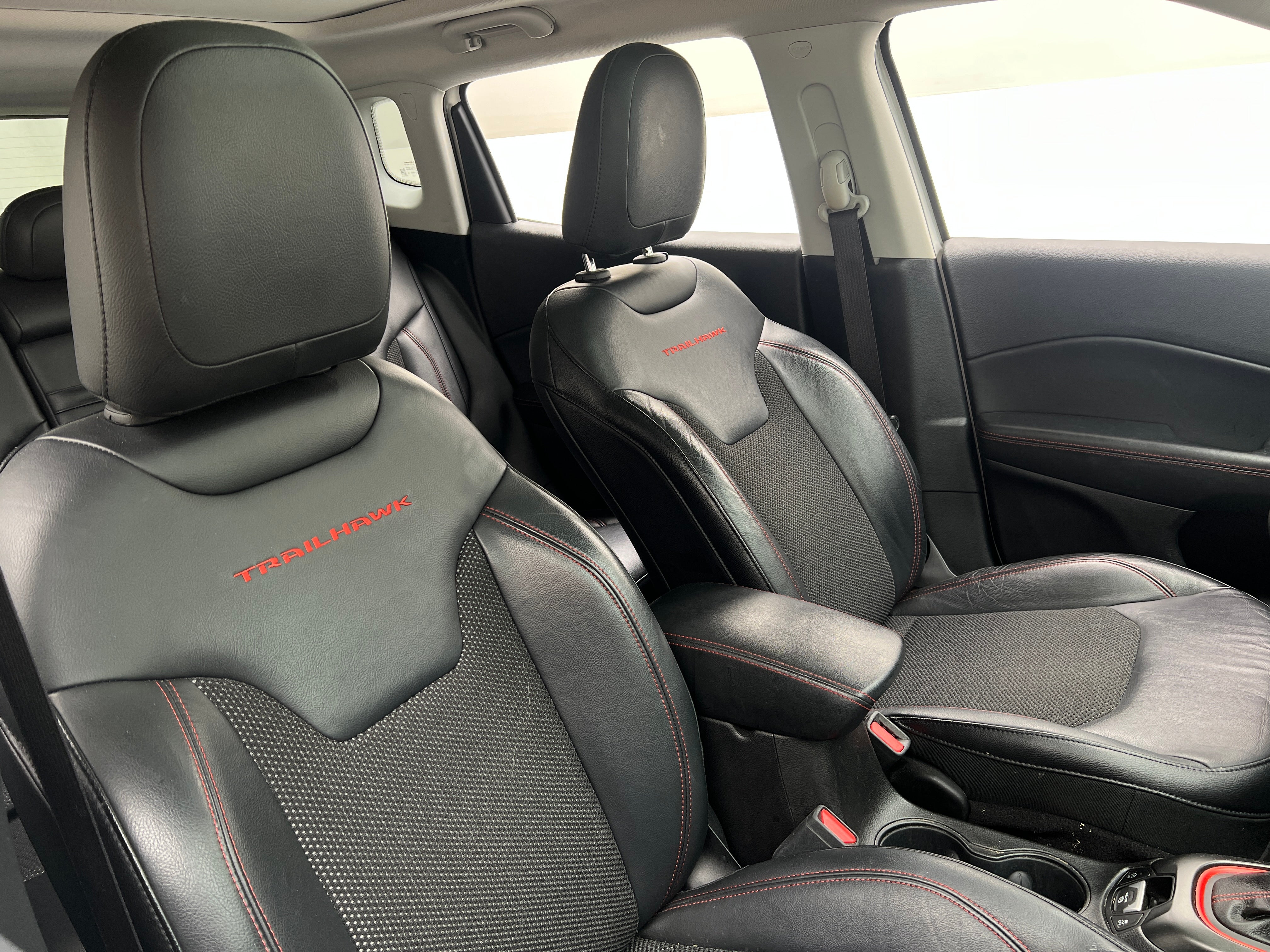 2017 Jeep Compass Trailhawk 2