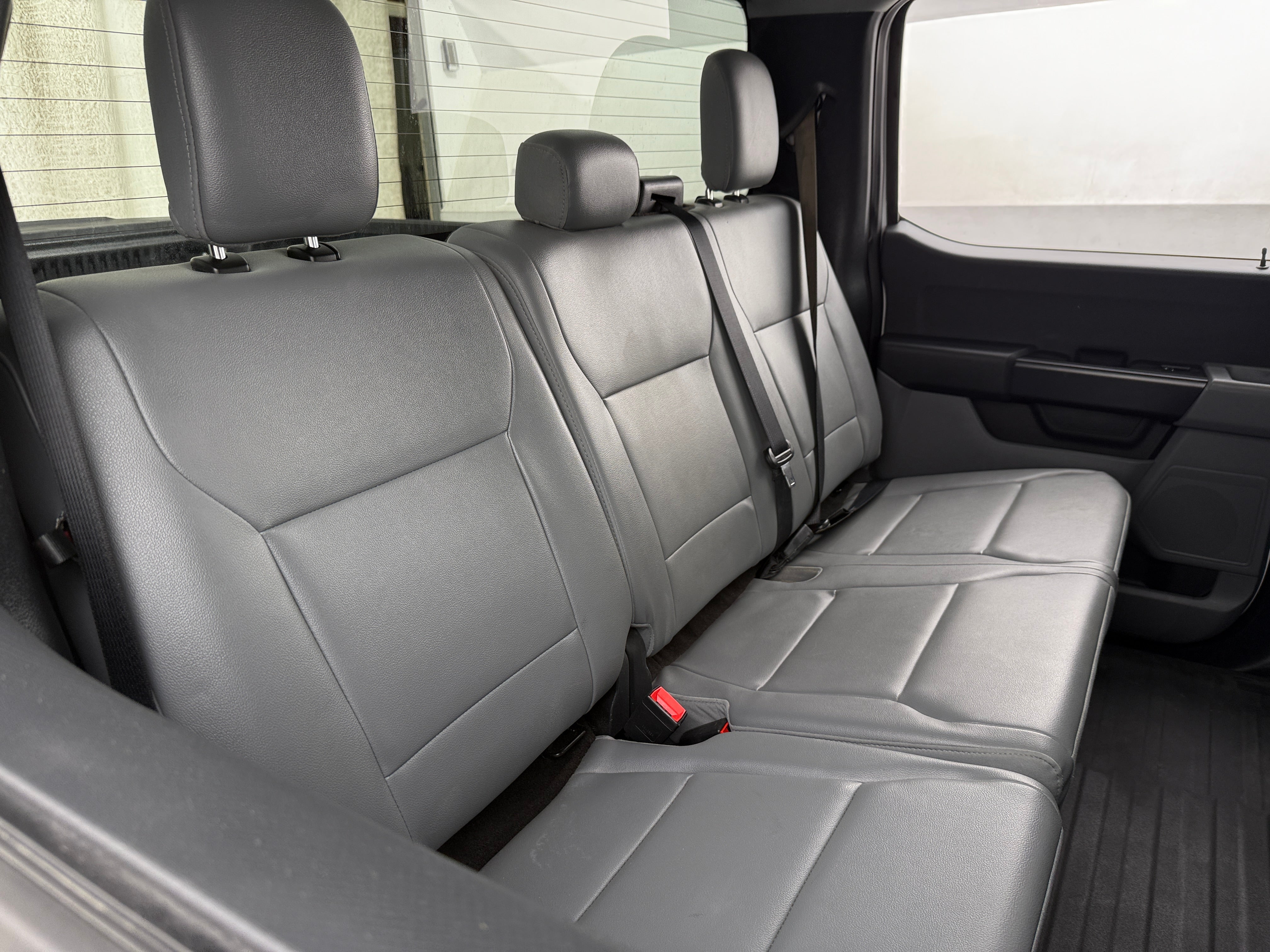 2023 Ford Econoline E-150 5