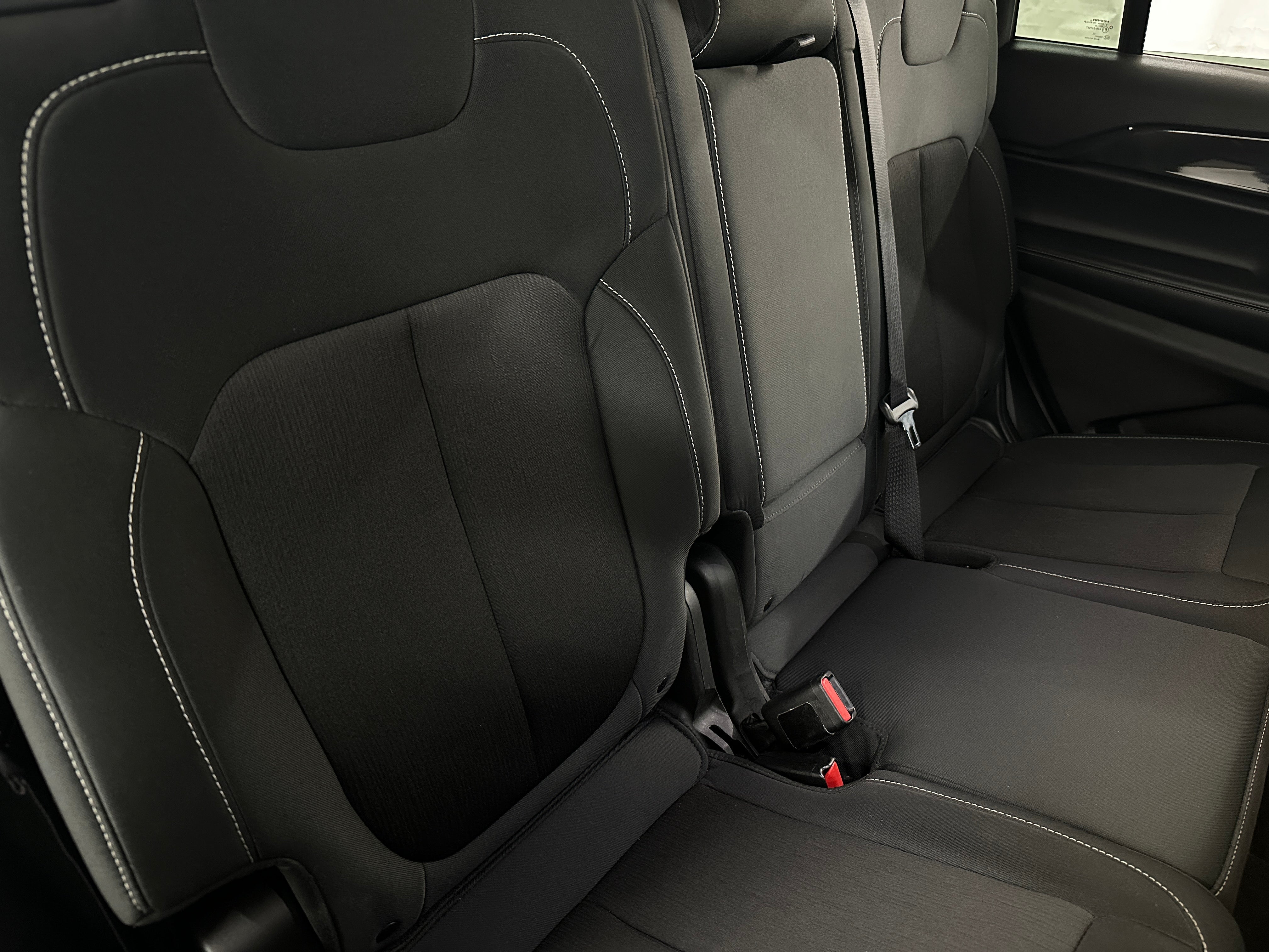 2023 Jeep Grand Cherokee L Laredo 6