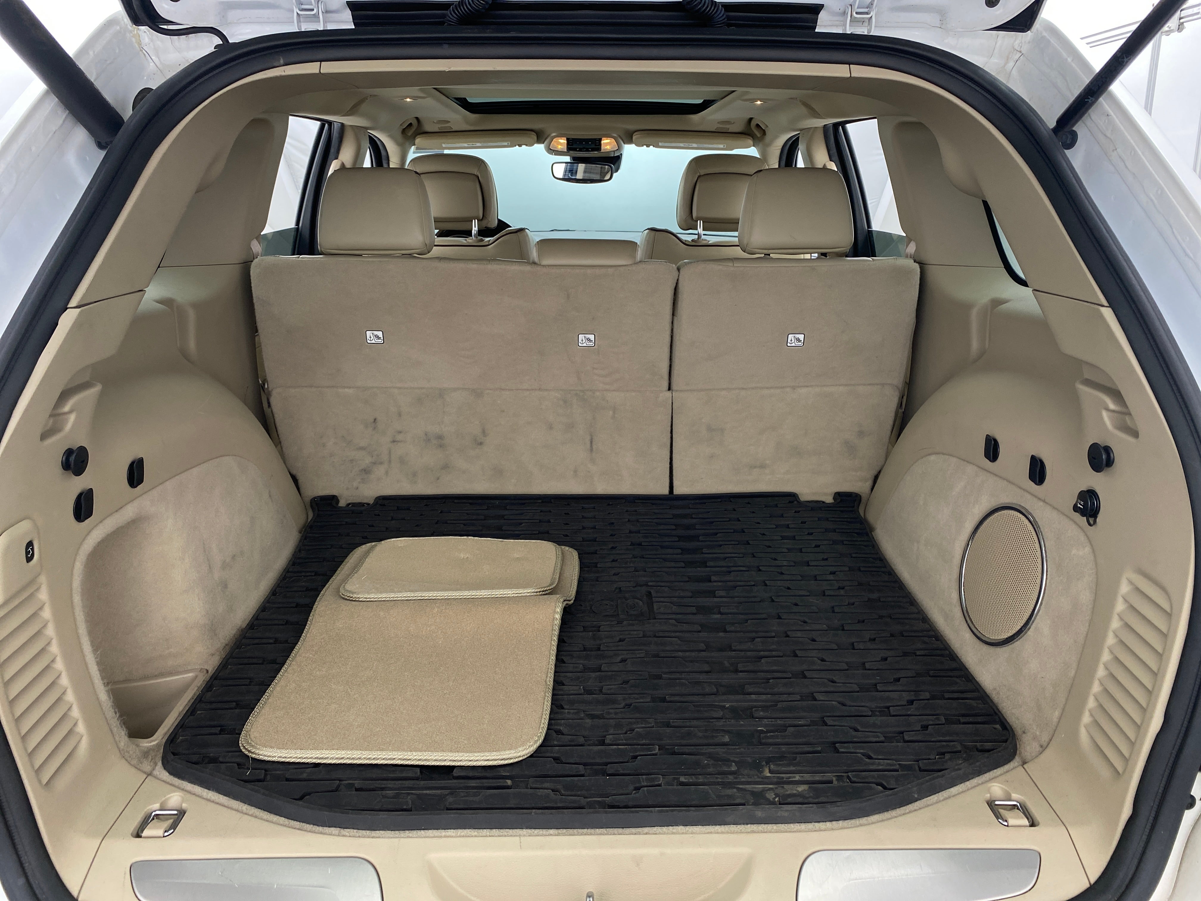 2018 Jeep Grand Cherokee Overland 6