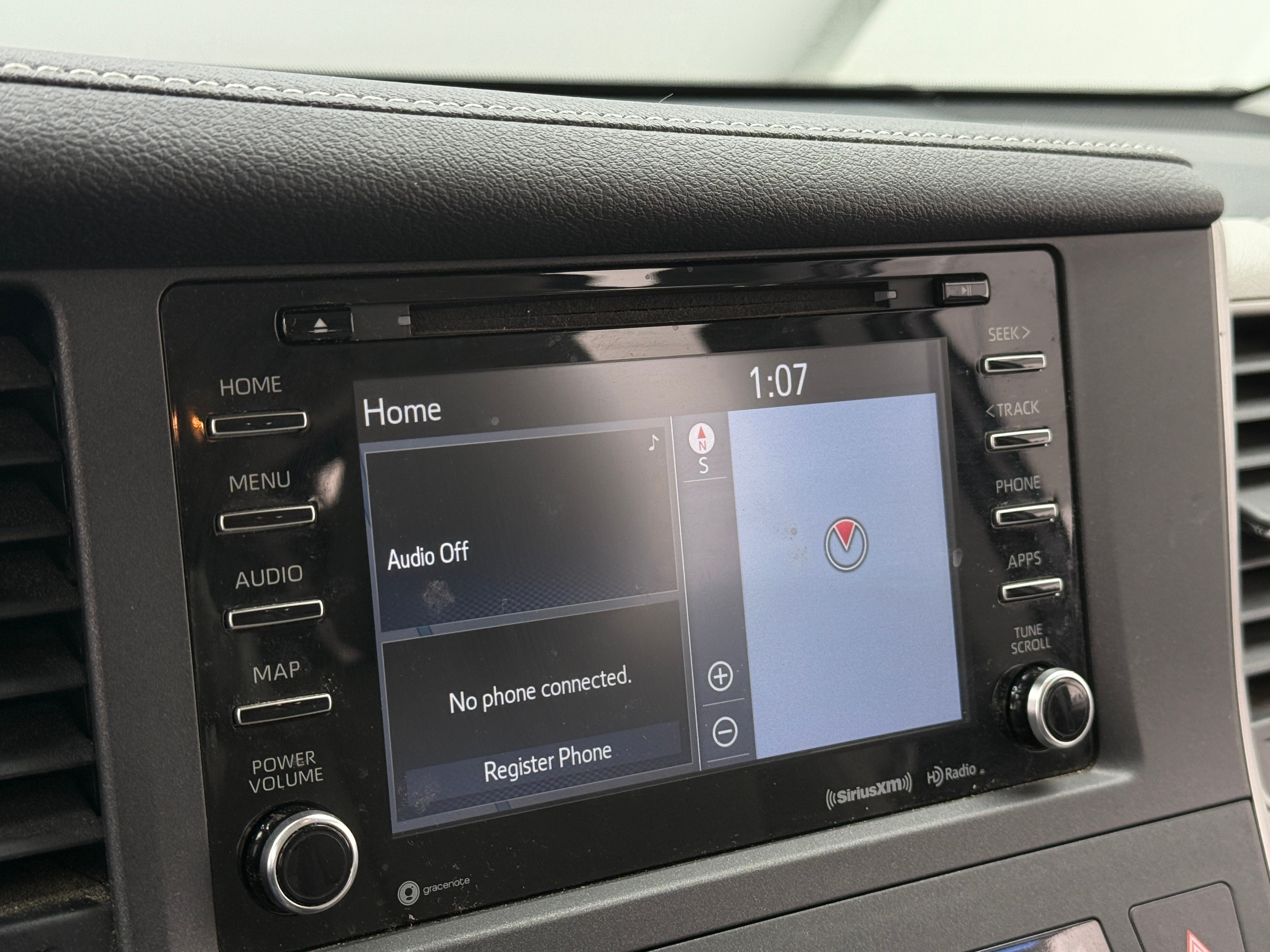 2020 Toyota Sienna XLE 3