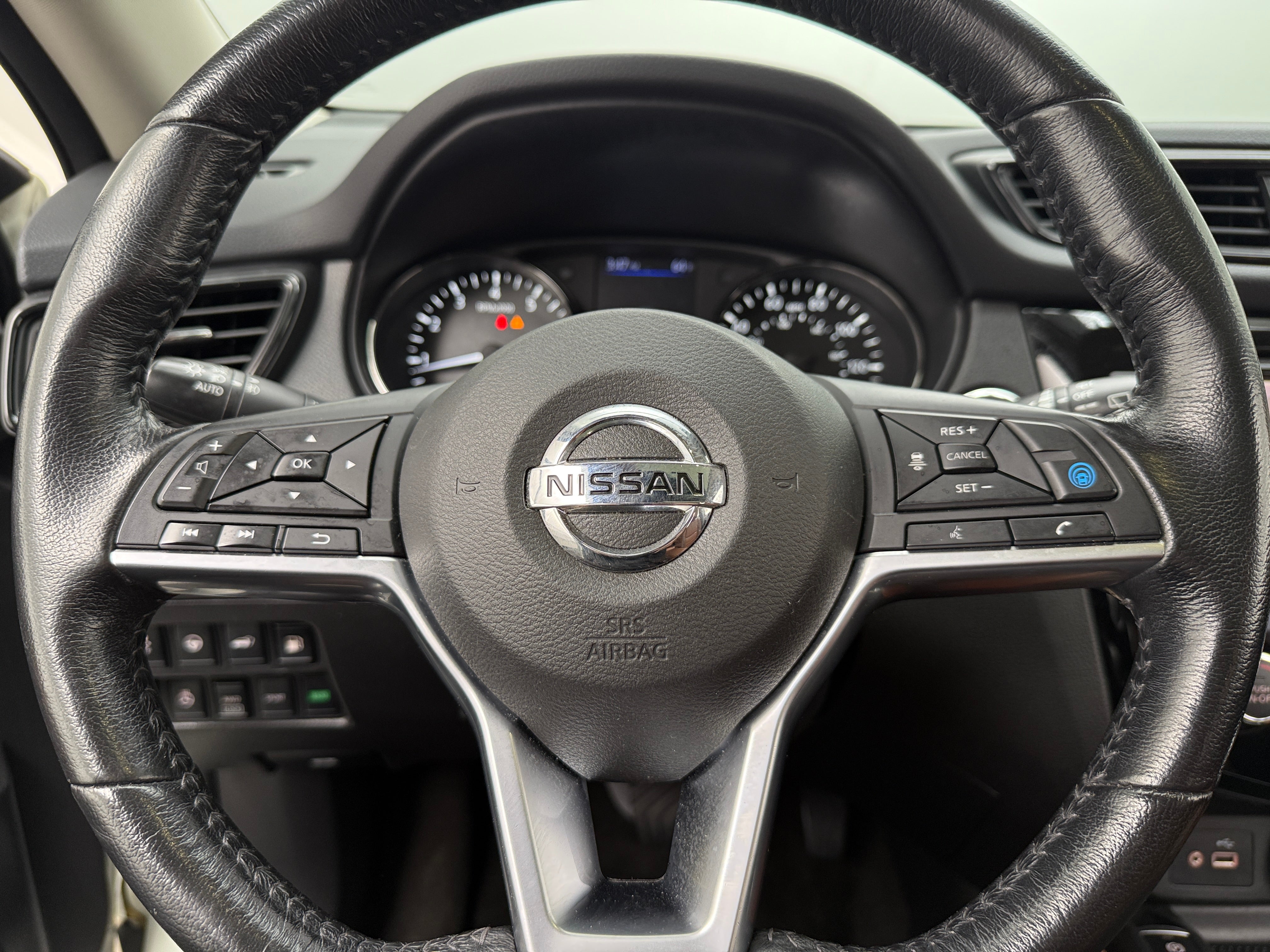 2018 Nissan Rogue SL 4