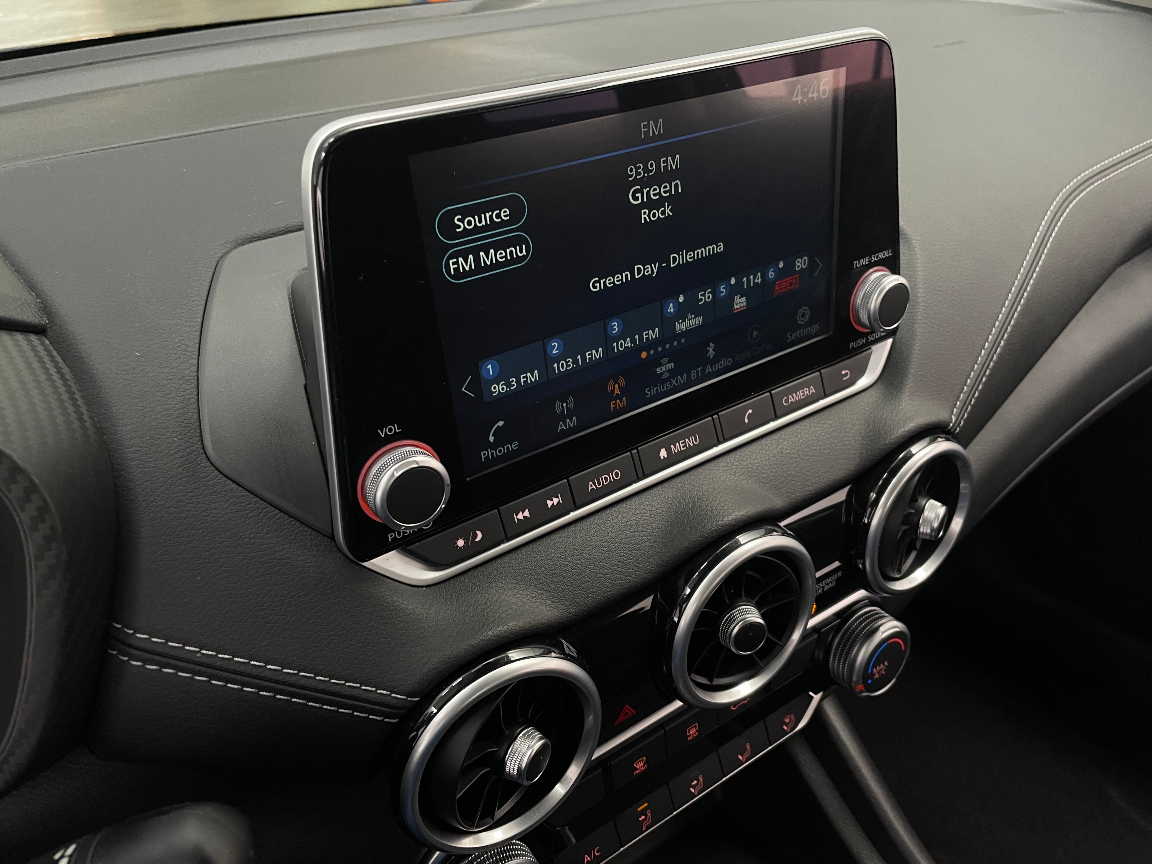 2024 Nissan Sentra SV 4