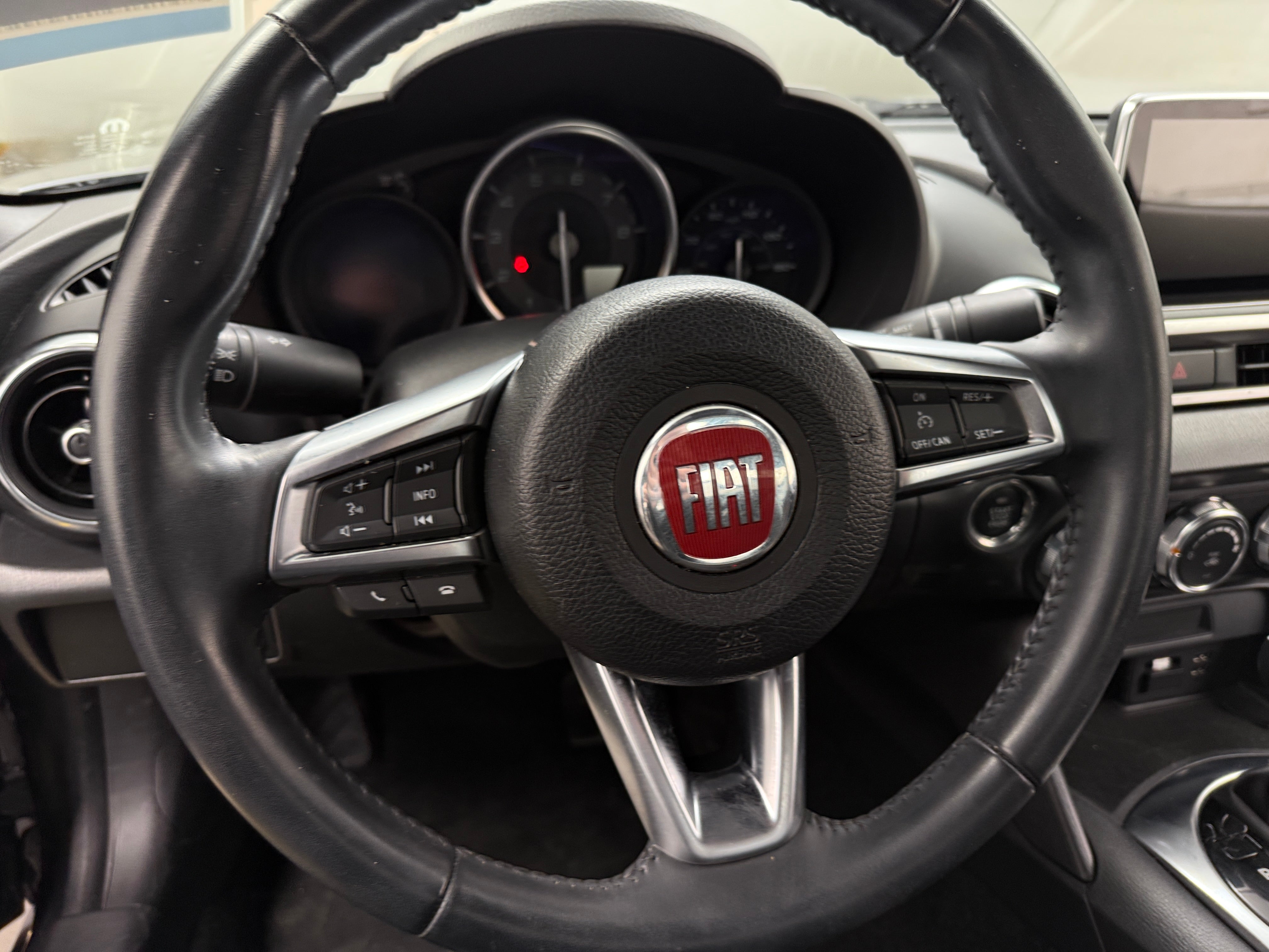 2017 Fiat 124 Spider Classica 5
