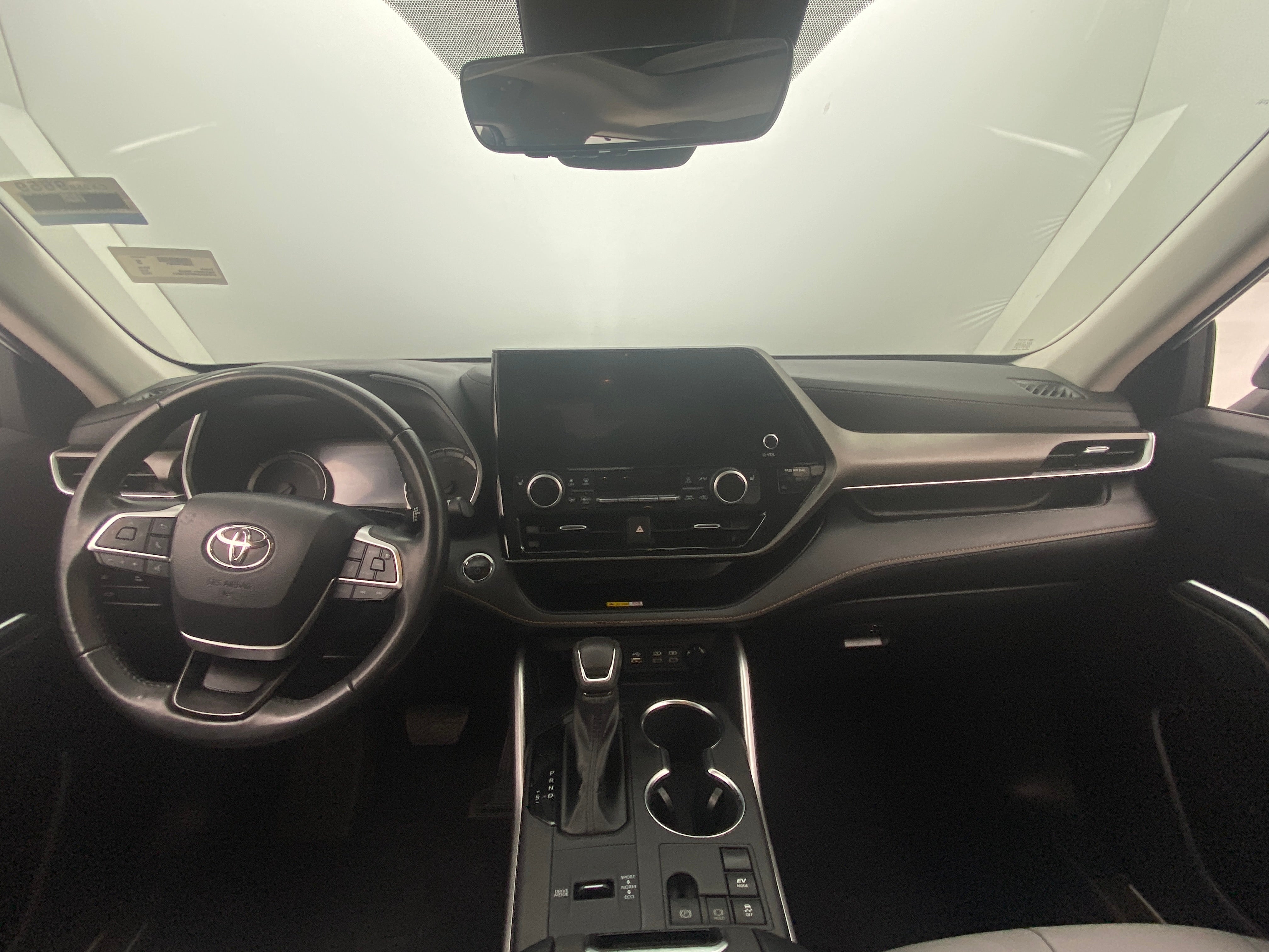2023 Toyota Highlander Bronze Edition 2