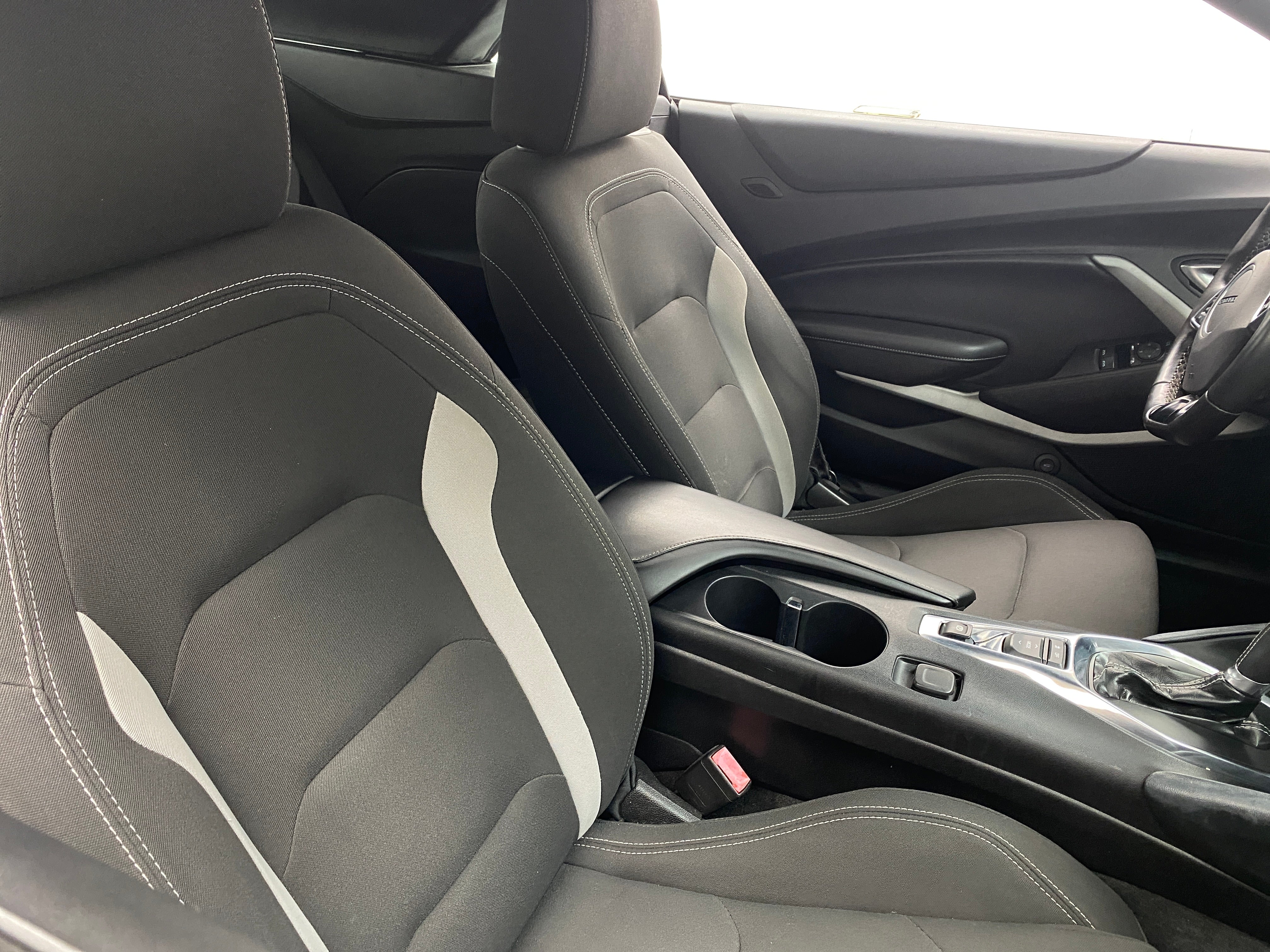 2019 Chevrolet Camaro LT 2