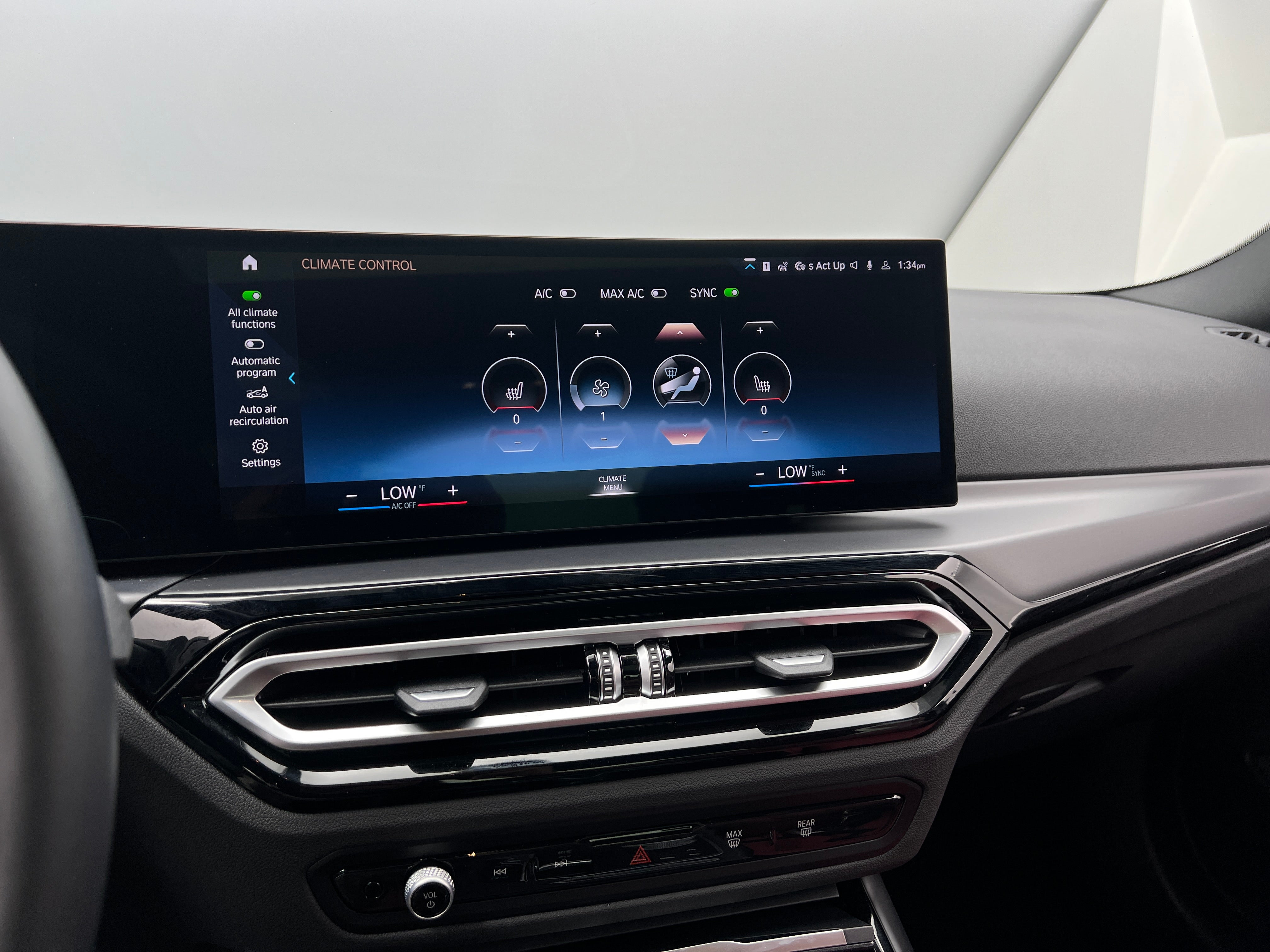 Thumbnail: 2023 BMW 2 Series - 2