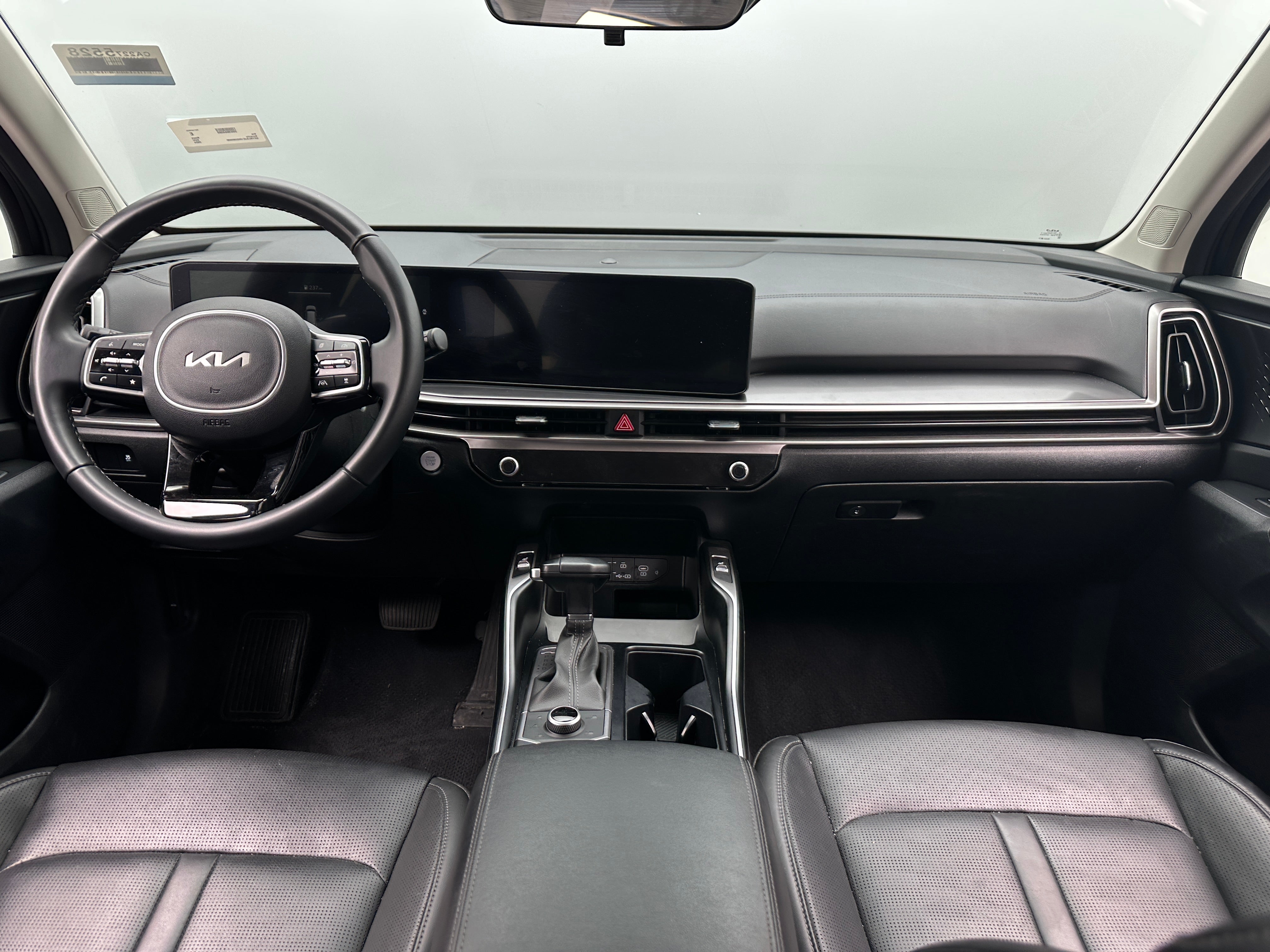 2024 Kia Sorento S 2
