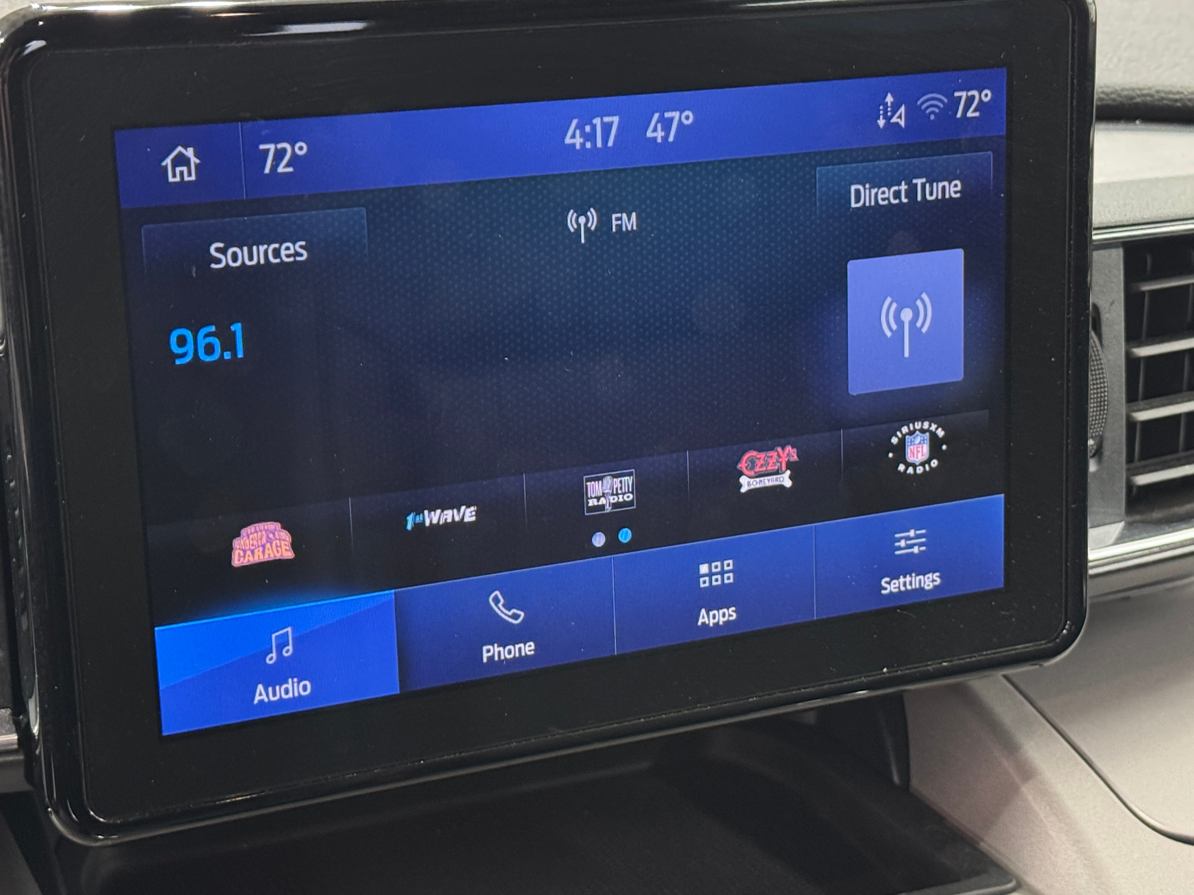 2023 Ford Explorer XLT 4
