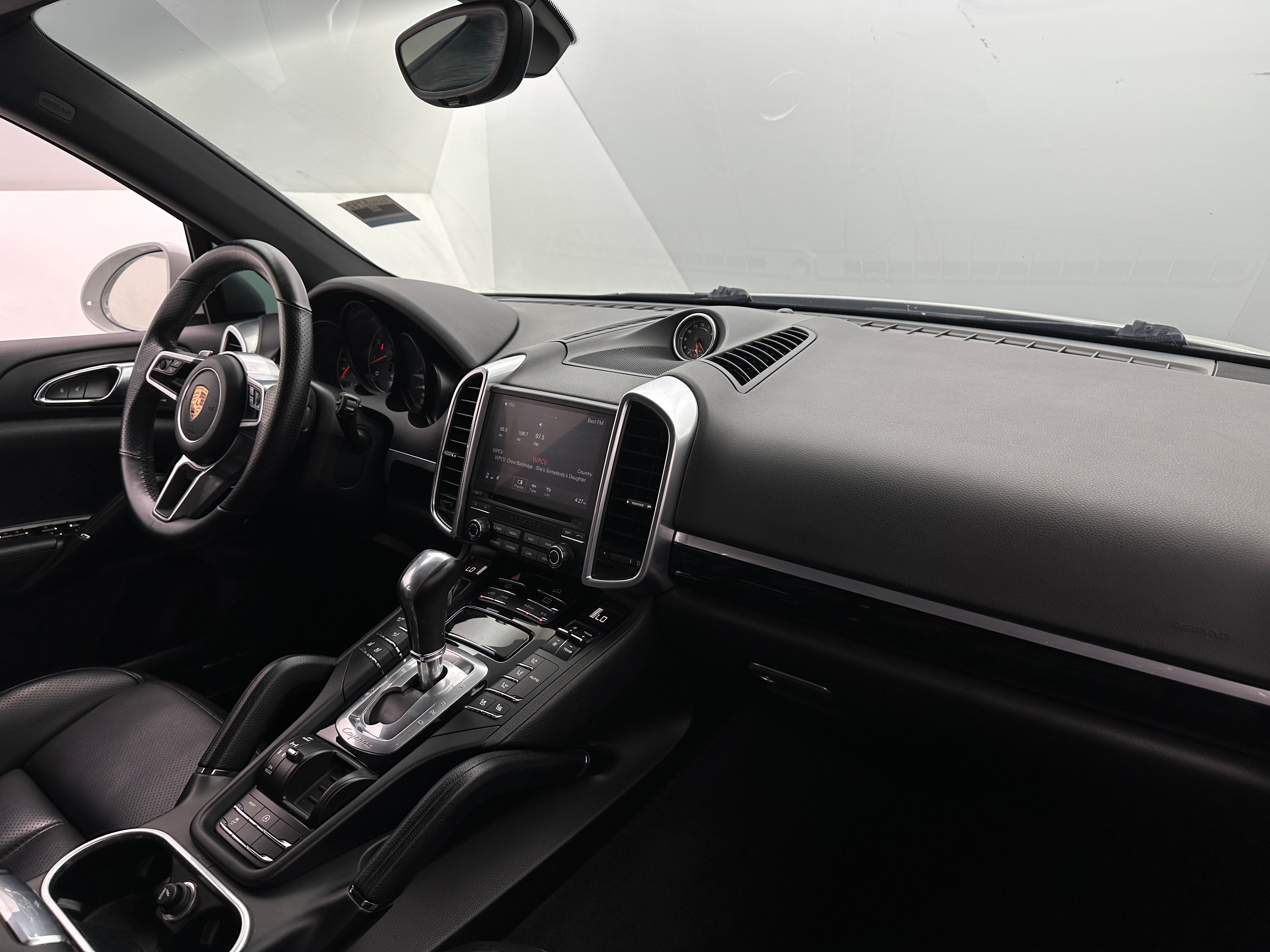 2017 Porsche Cayenne Platinum Edition 2