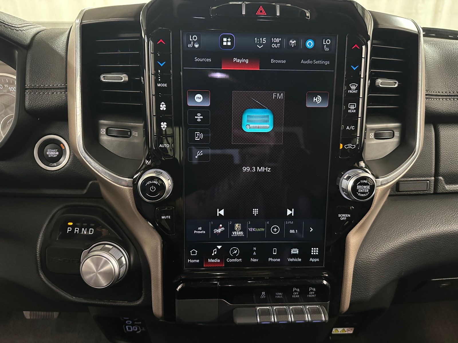 Thumbnail: 2022 RAM 1500 - 3