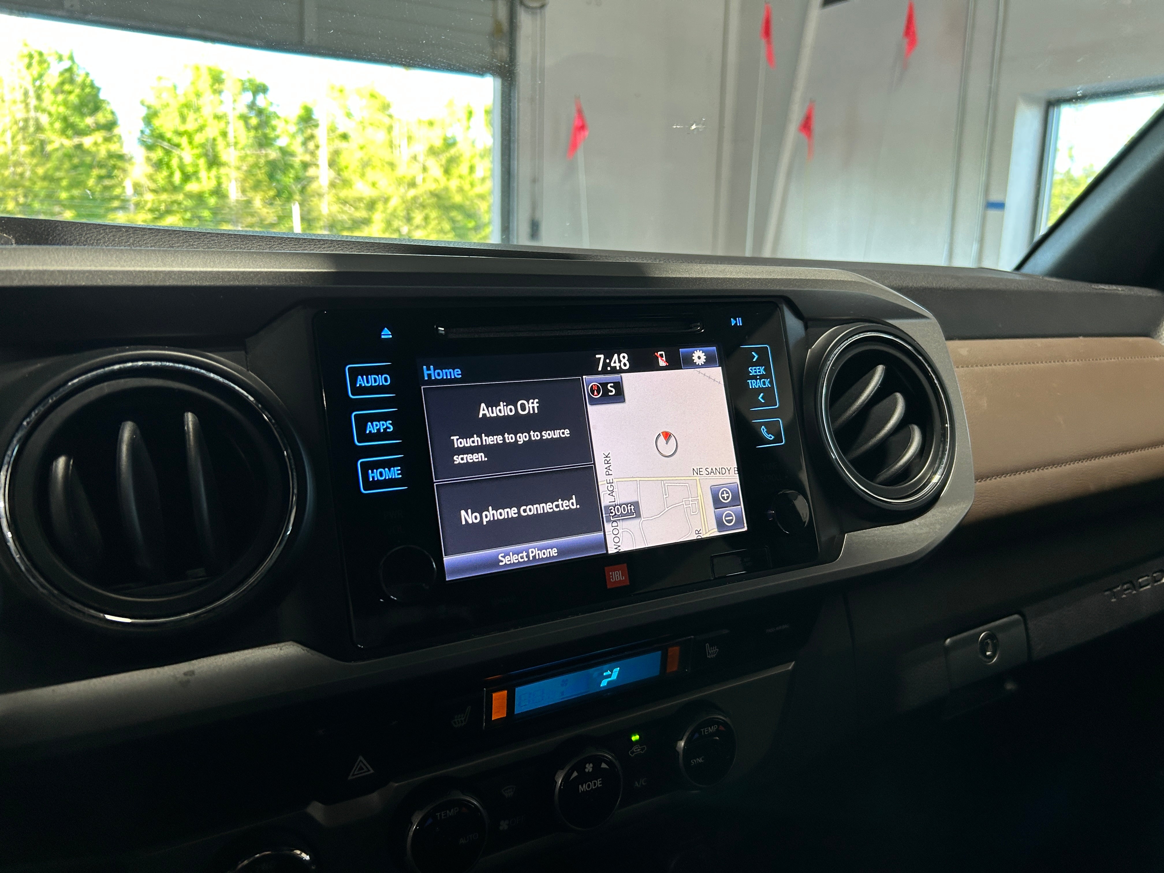 2018 Toyota Tacoma Limited 3