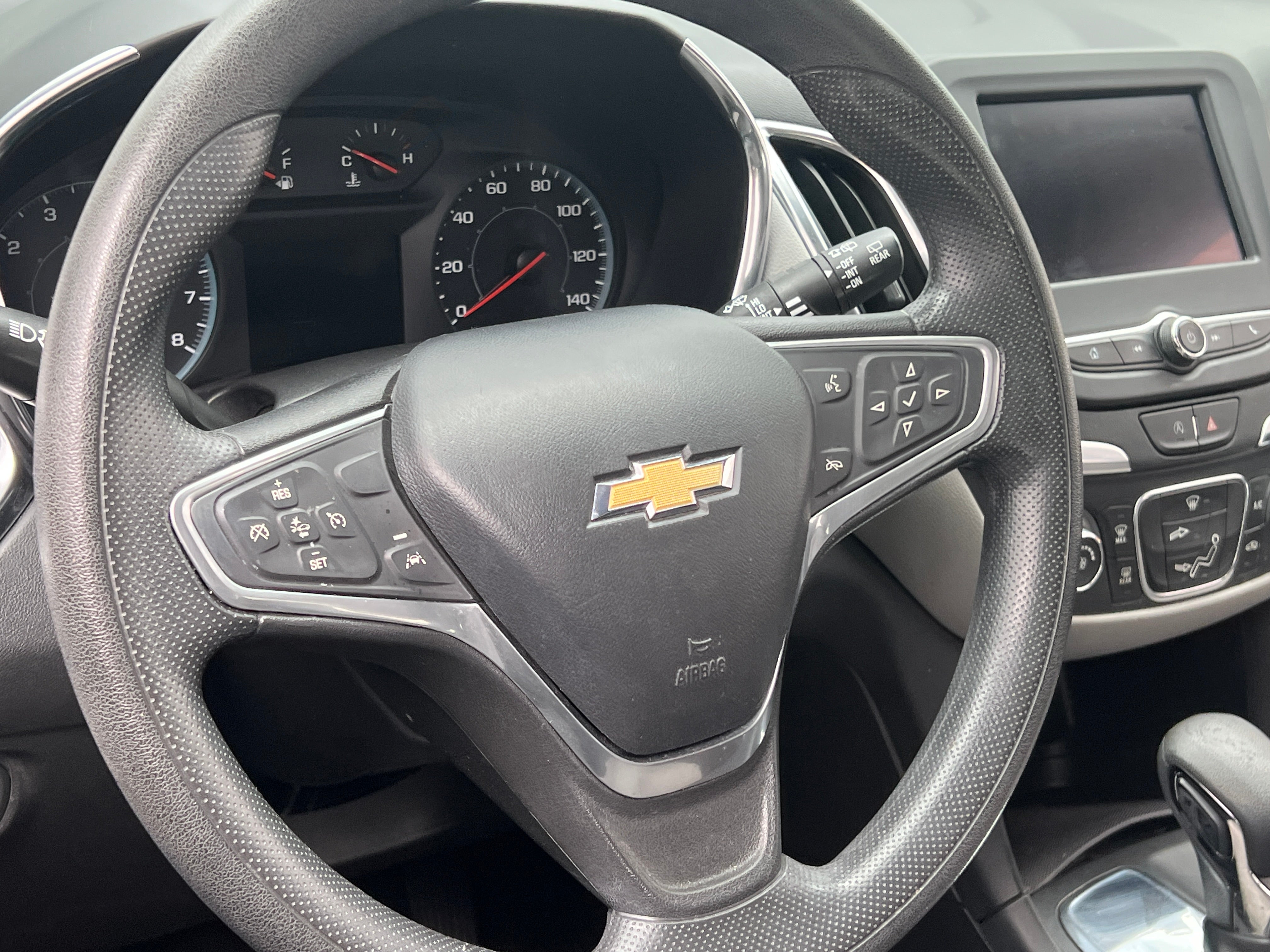 2022 Chevrolet Equinox LS 5