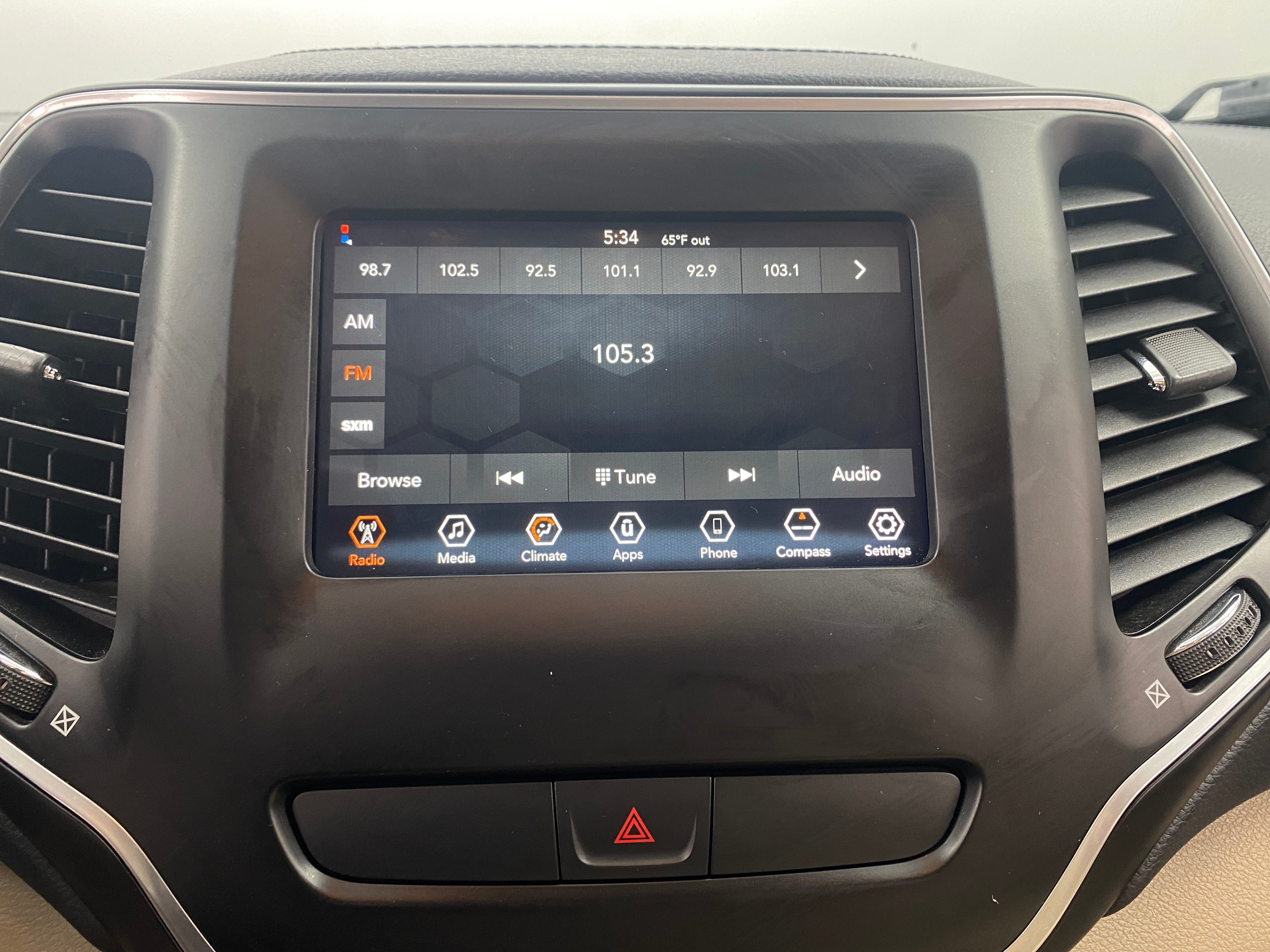 2019 Jeep Cherokee Latitude 4