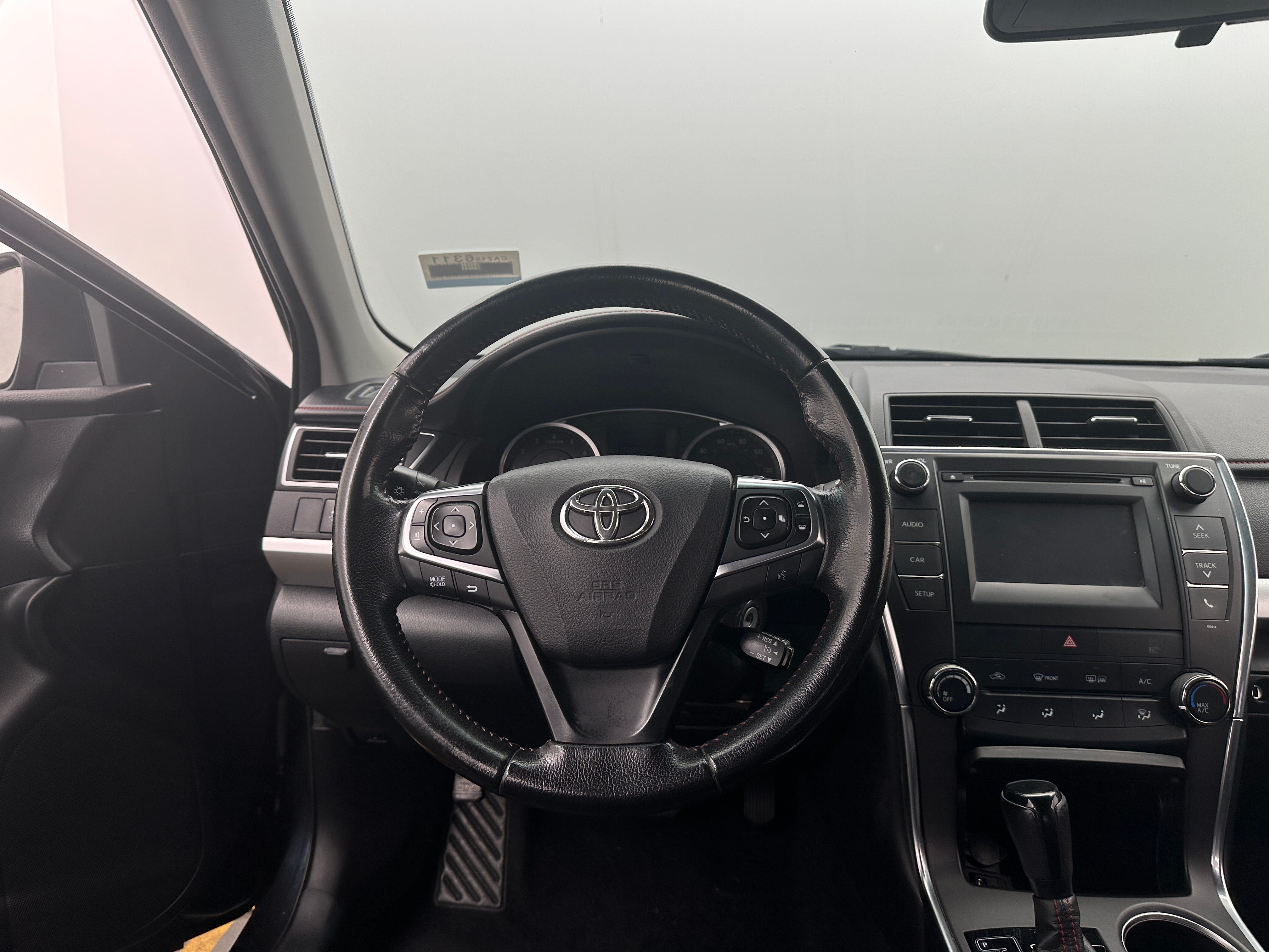2016 Toyota Camry SE 5
