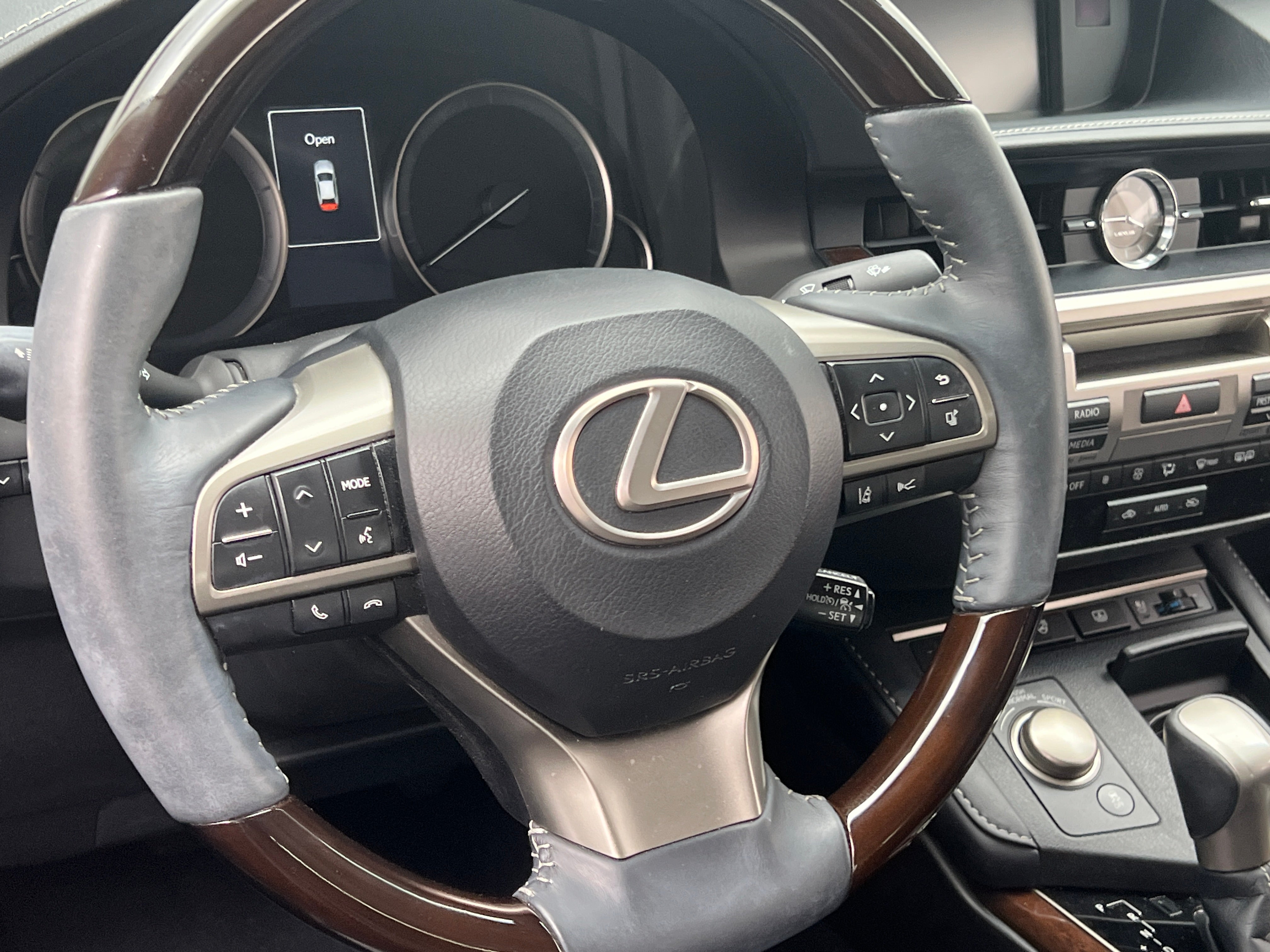 2017 Lexus ES 350 5