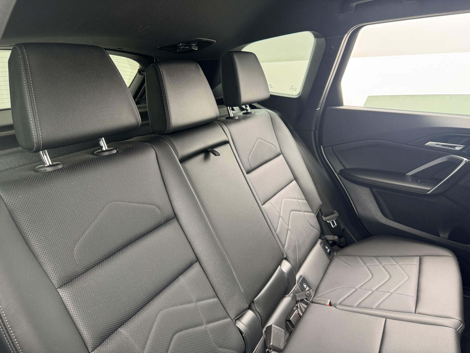 Thumbnail: 2023 BMW X1 - 5