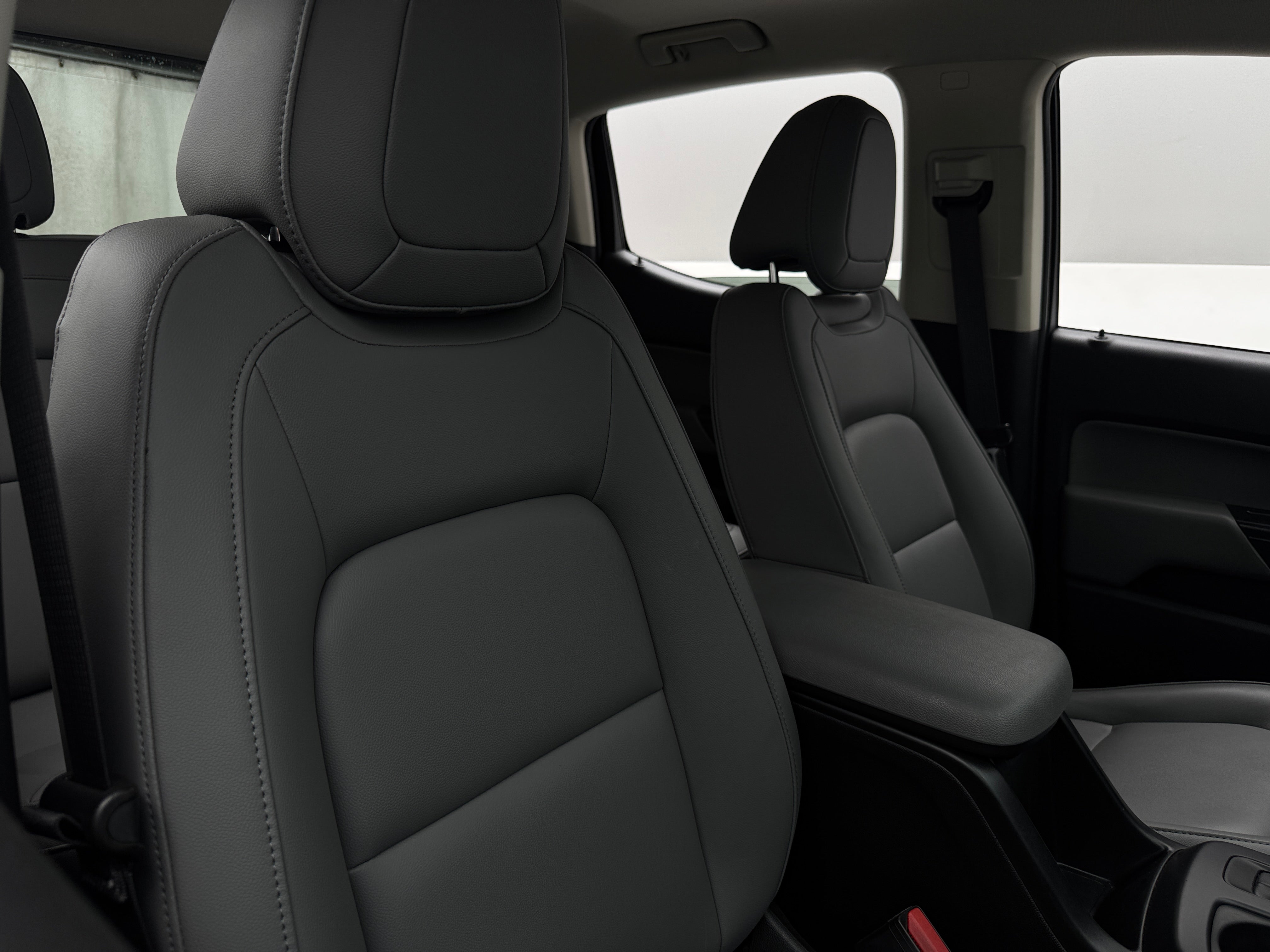 2022 Chevrolet Colorado Work Truck 2