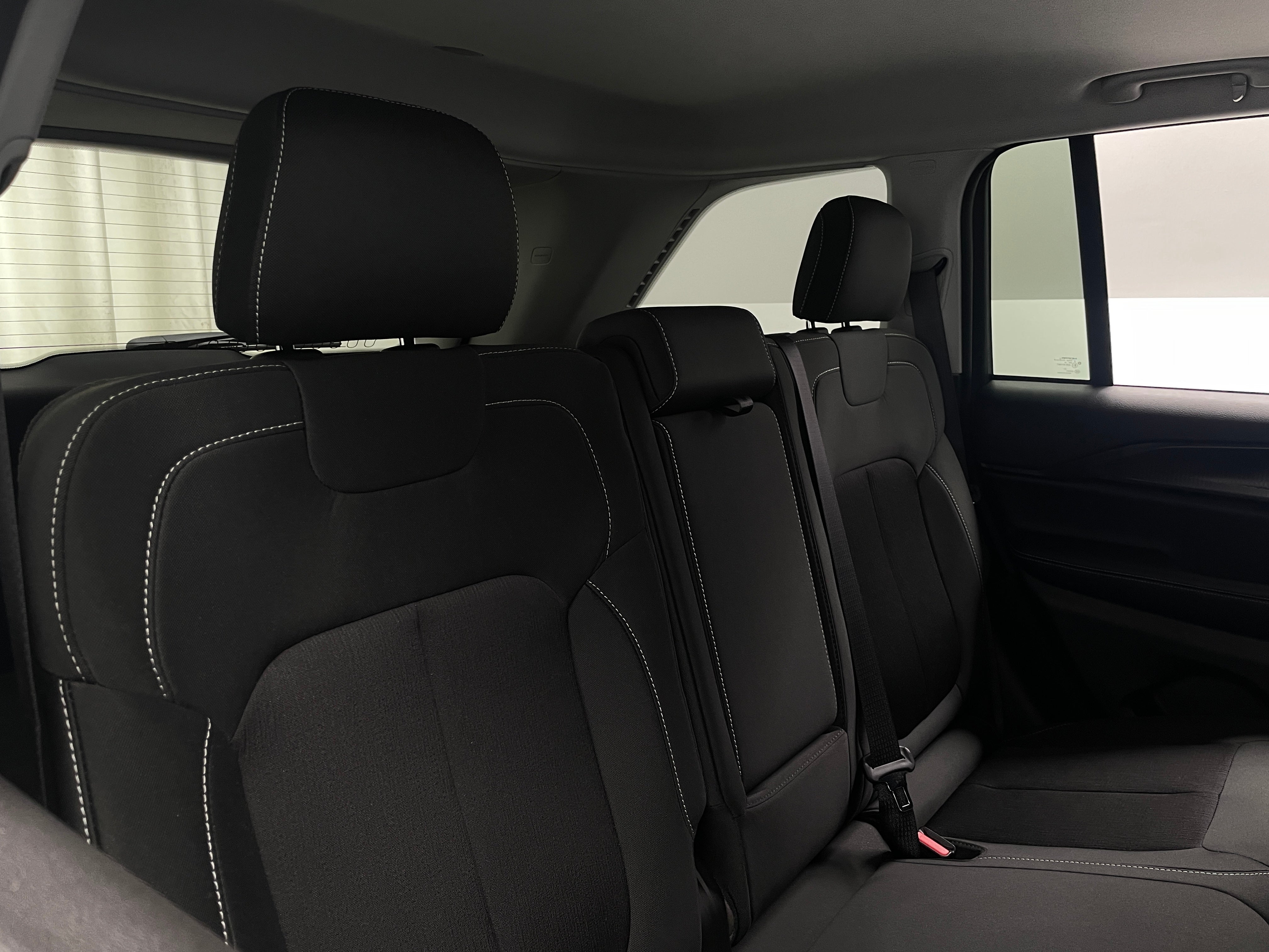 2023 Jeep Grand Cherokee Laredo 6