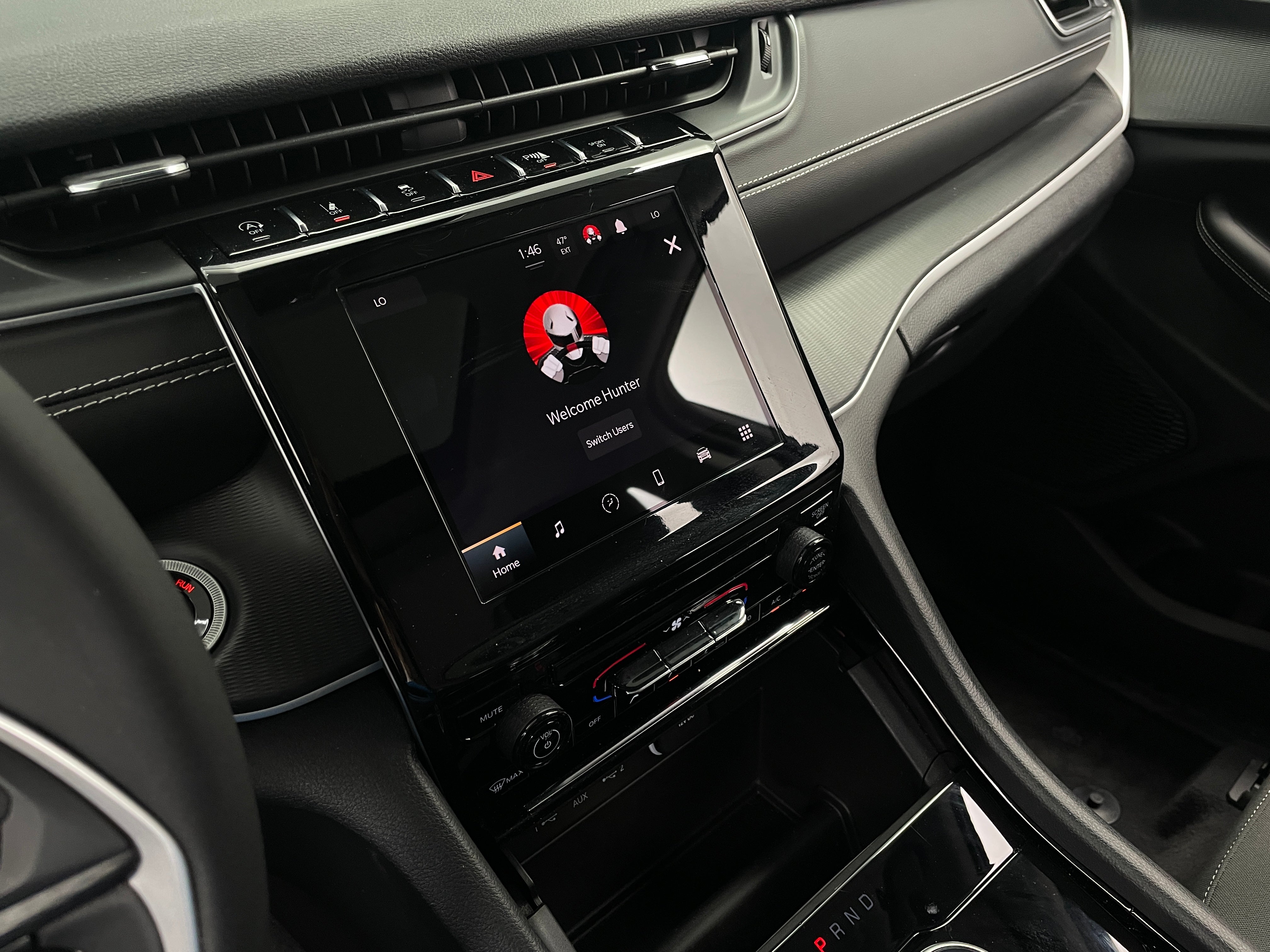 2023 Jeep Grand Cherokee Laredo 4