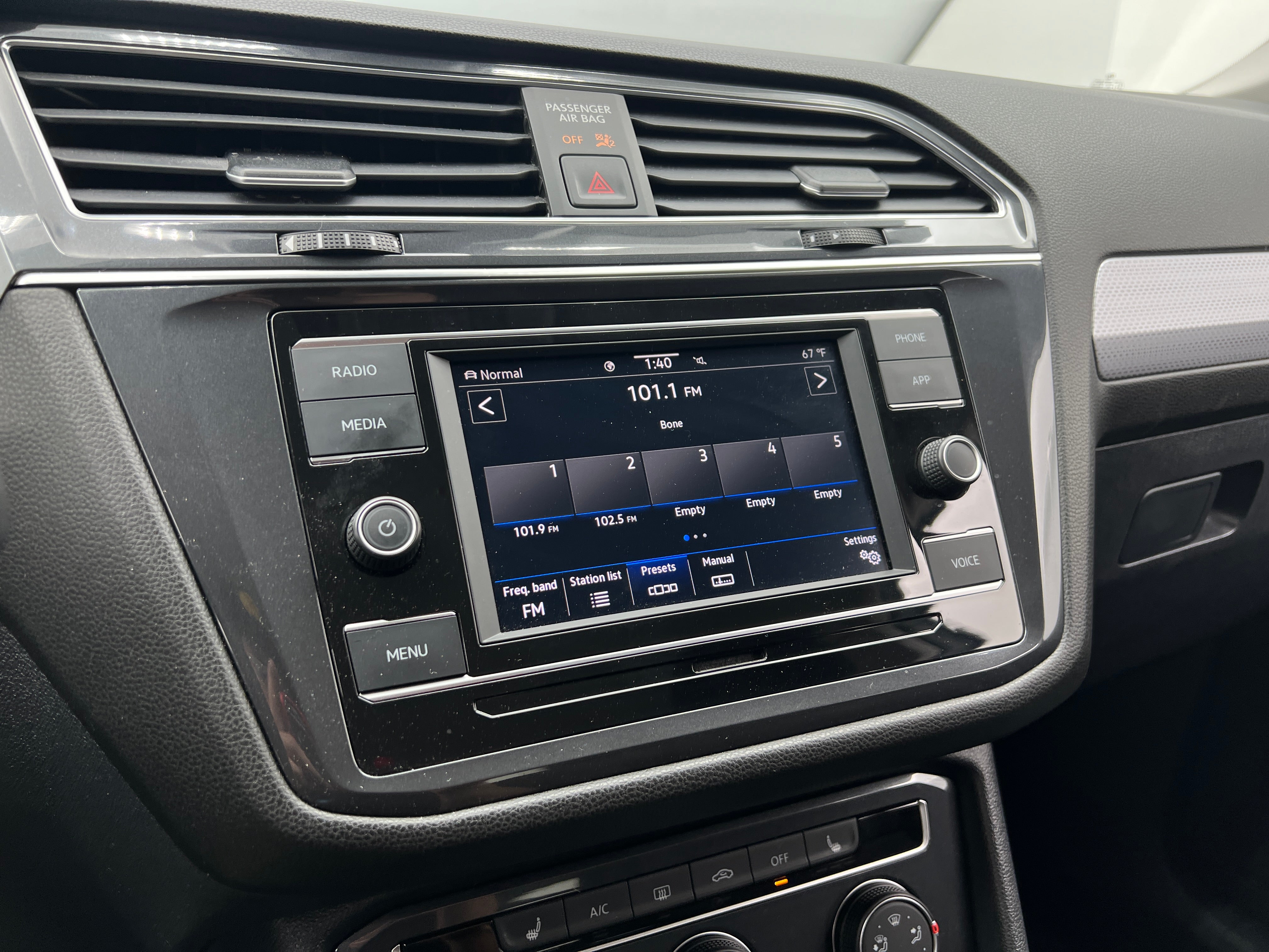 2023 Volkswagen Tiguan S 4