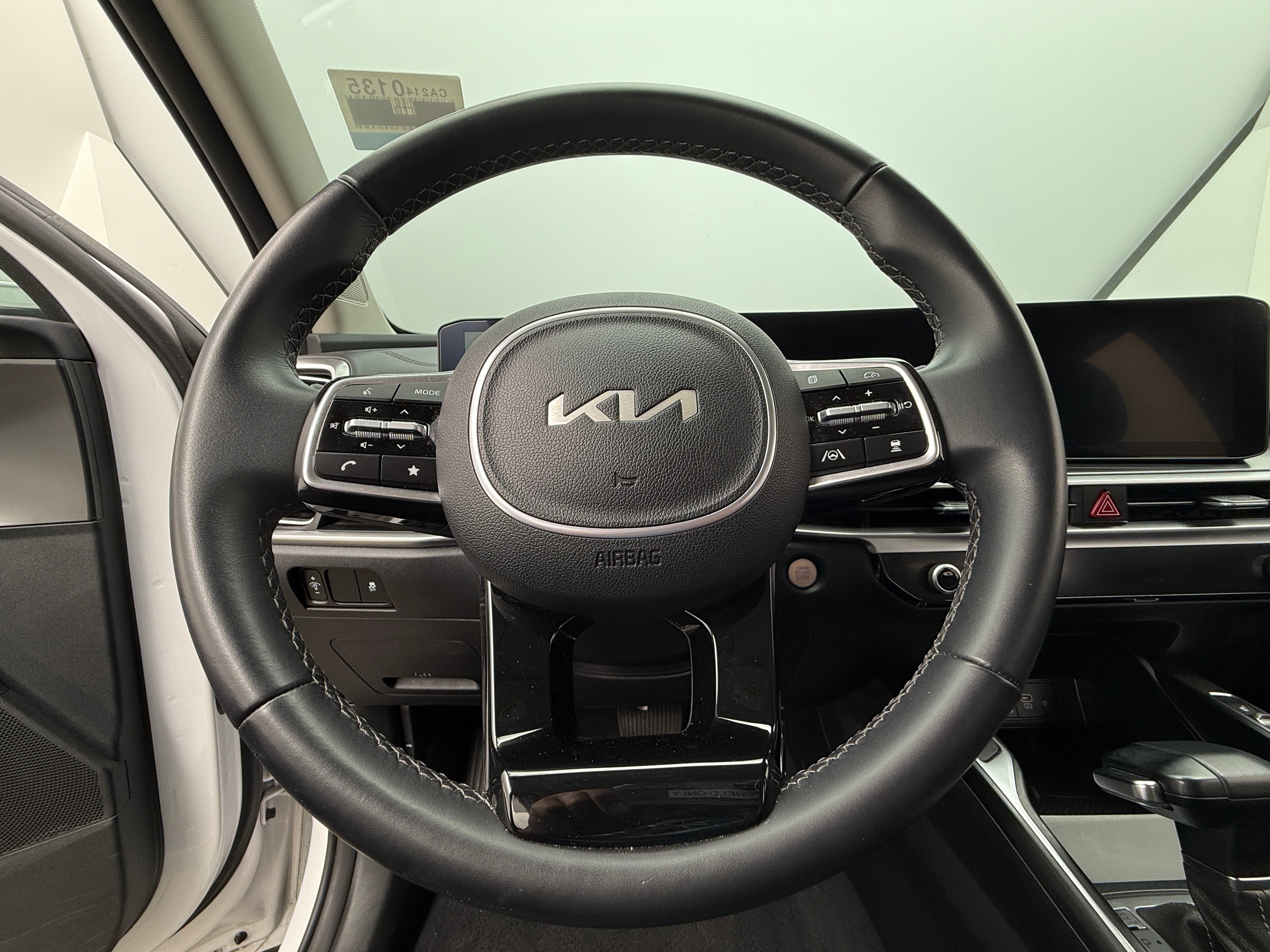 2024 Kia Sorento S 4