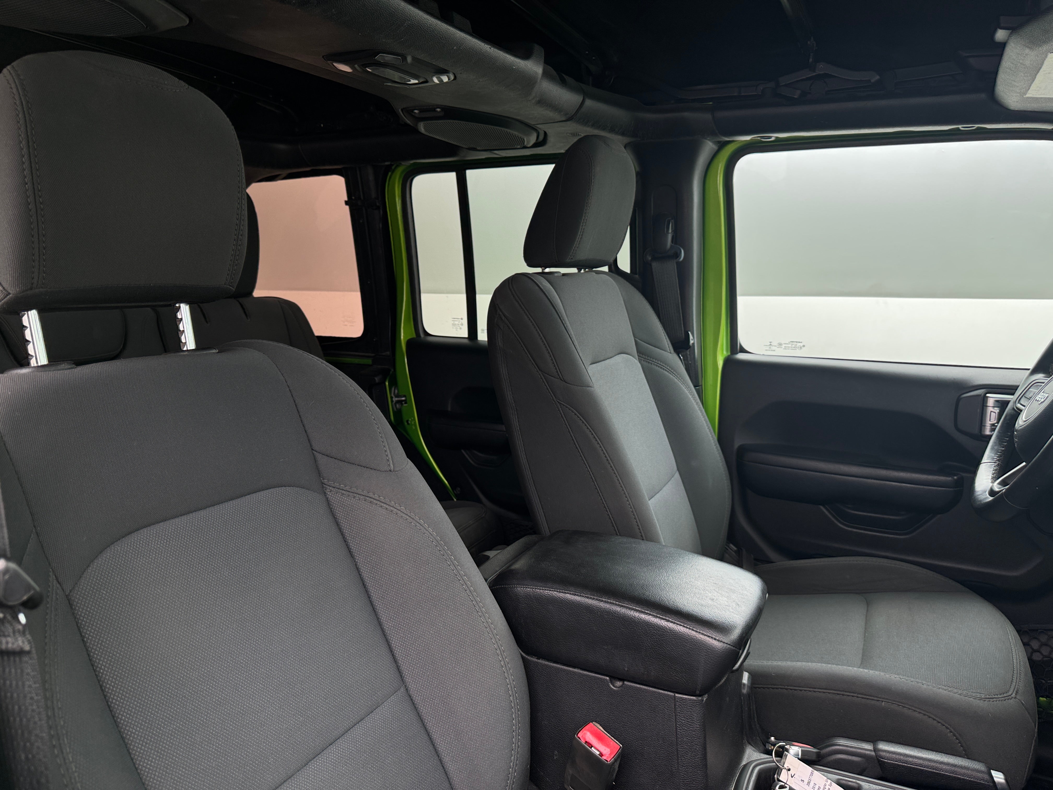 2018 Jeep Wrangler Unlimited Sport S 2
