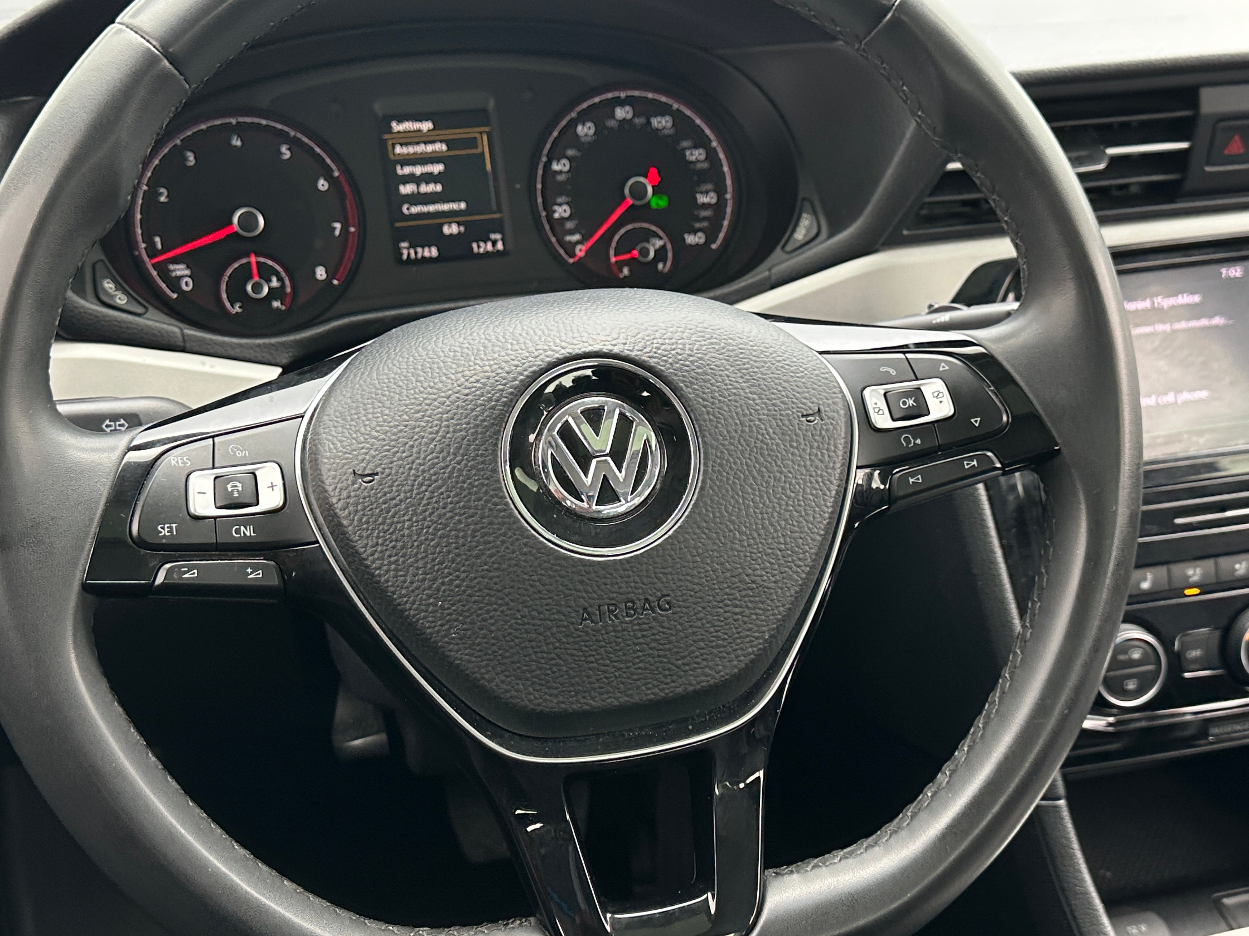 2021 Volkswagen Passat SE 4