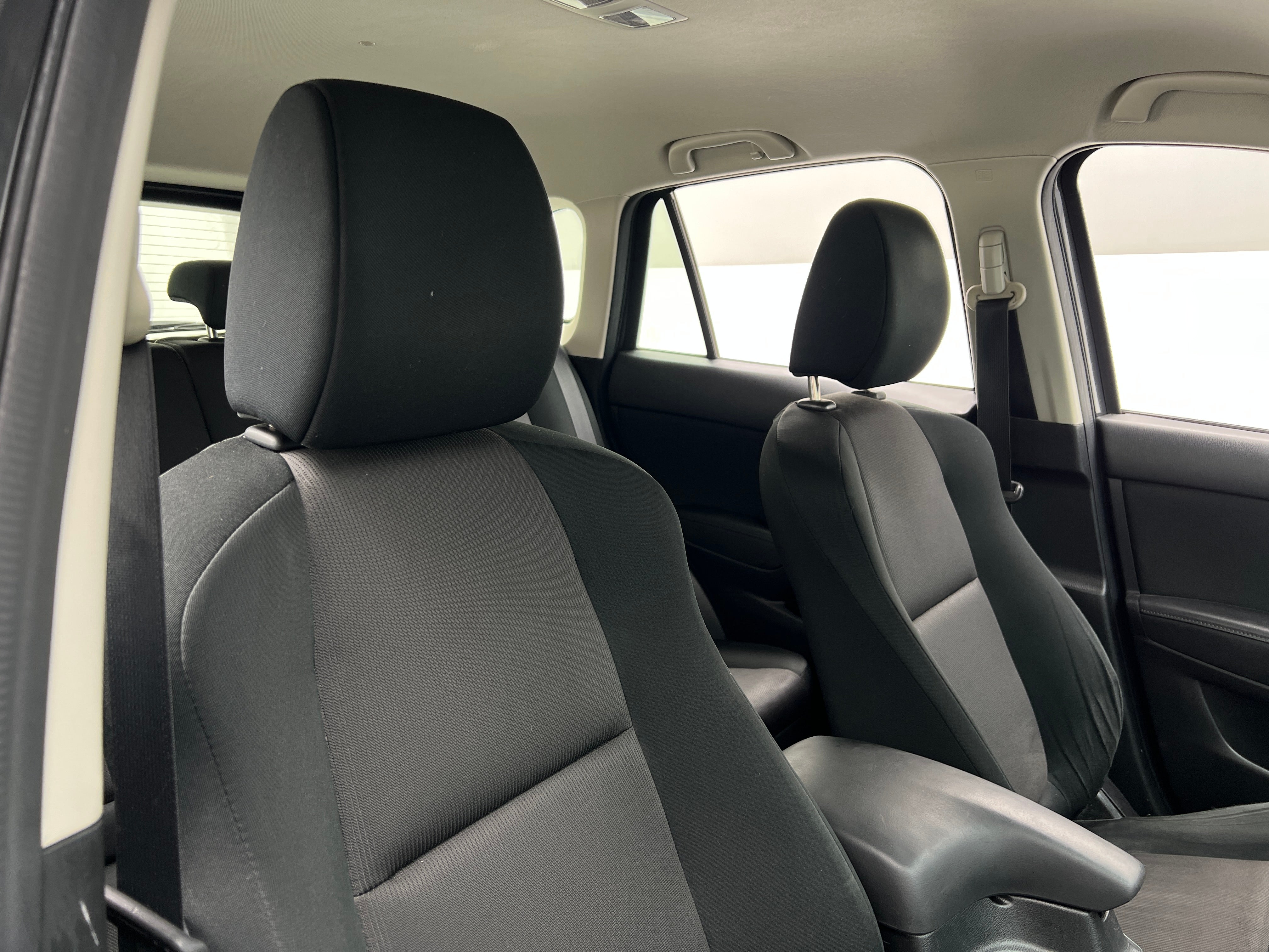 2016 Mazda CX-5 Sport 2