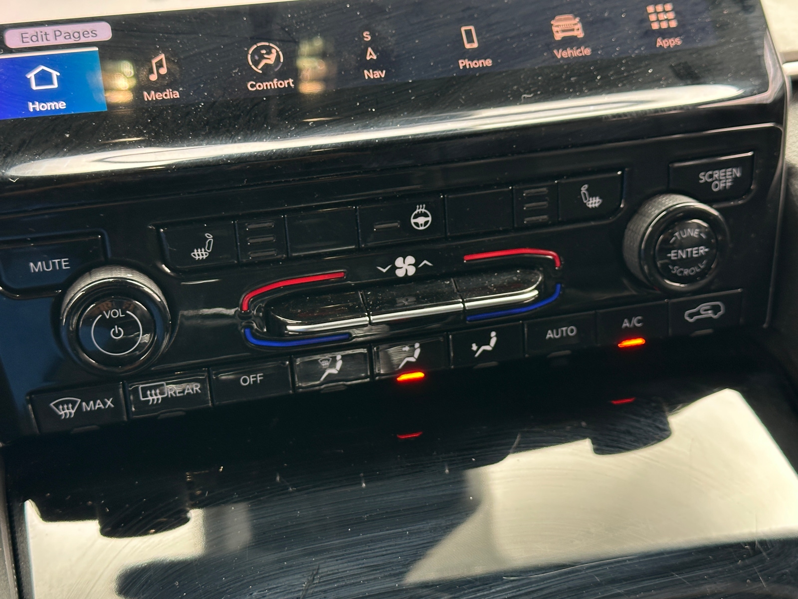 Thumbnail: 2024 Jeep Grand Cherokee - 3