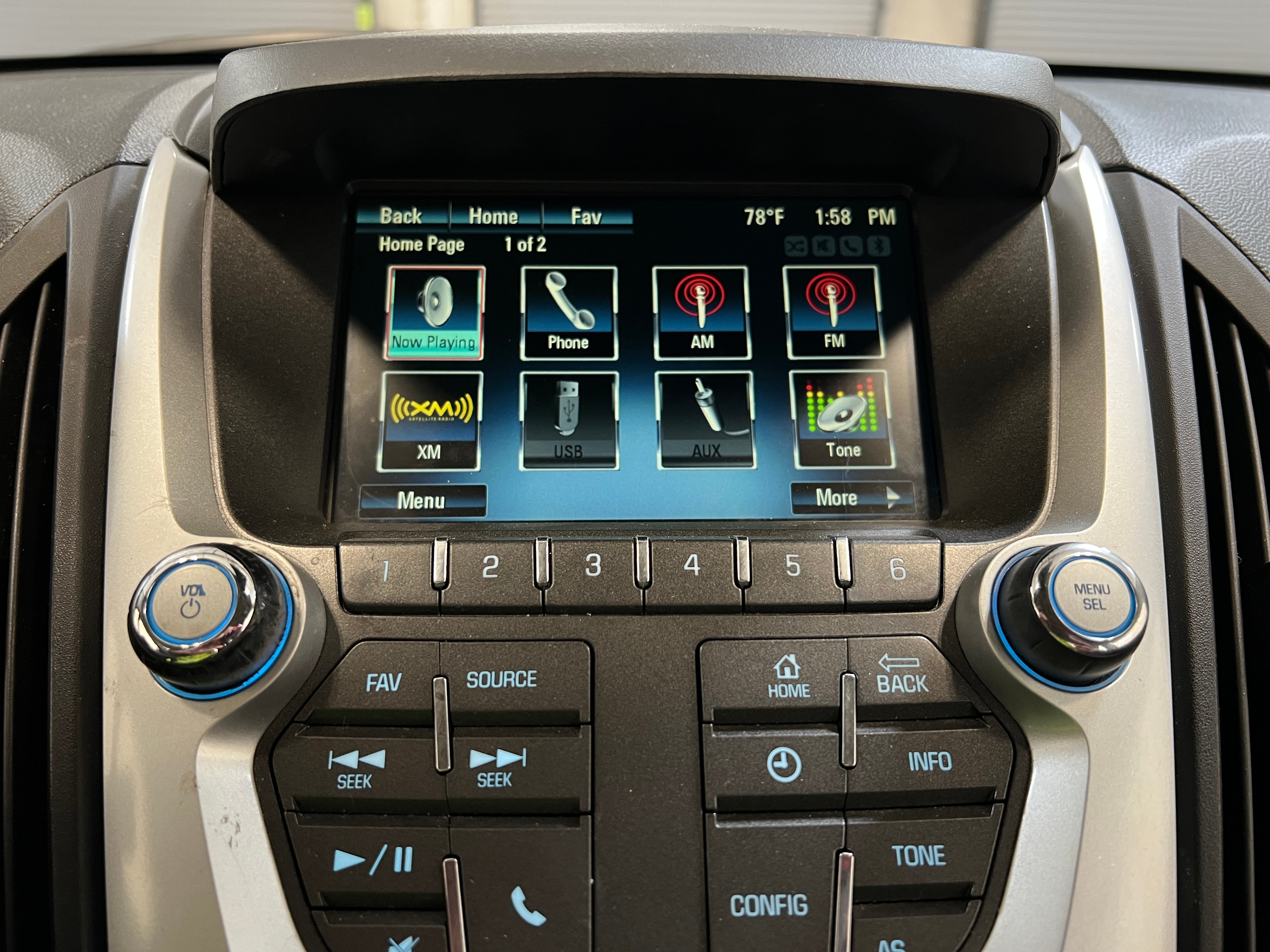 2017 Chevrolet Equinox LS 4