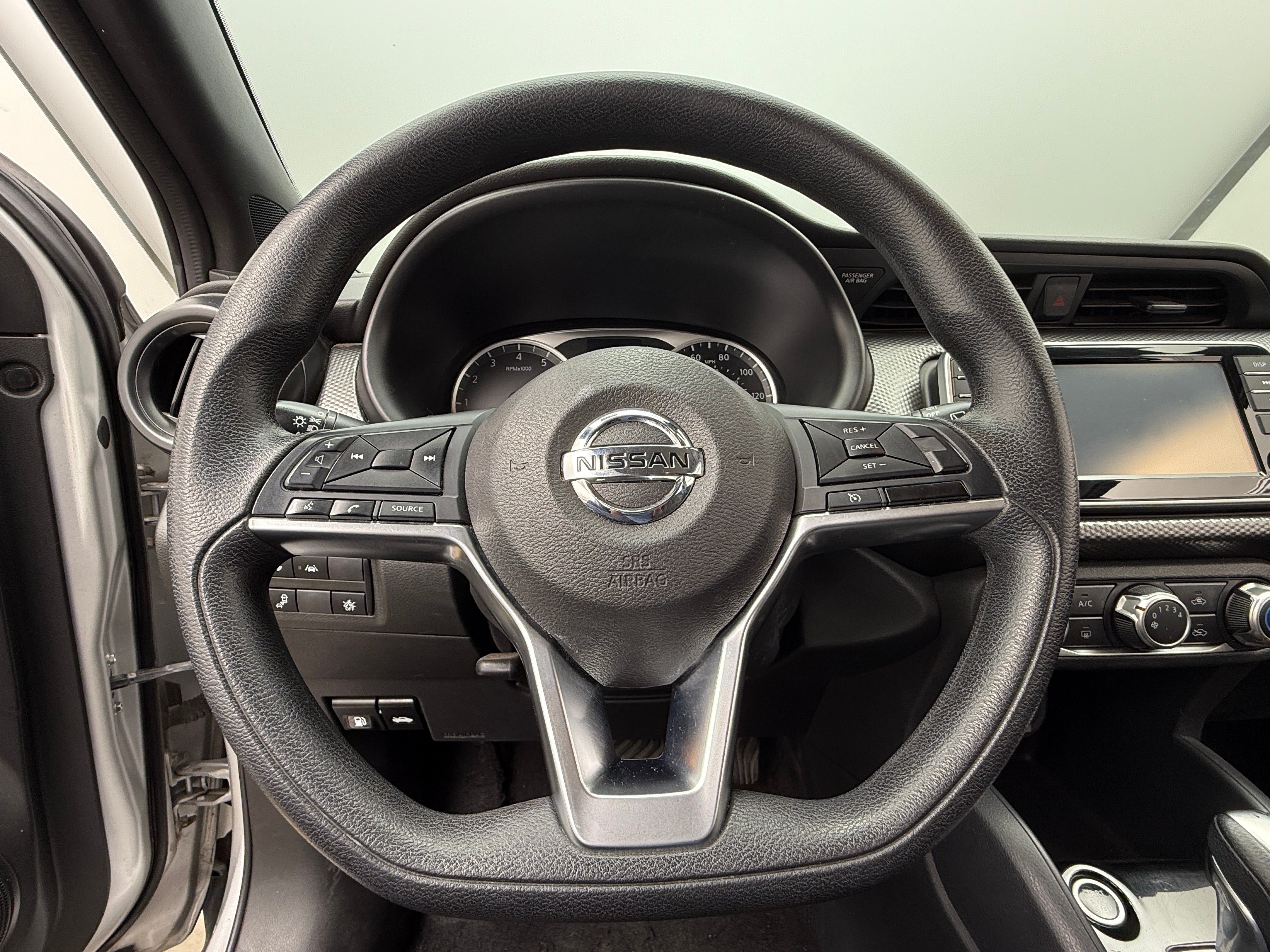 2020 Nissan Kicks S 5