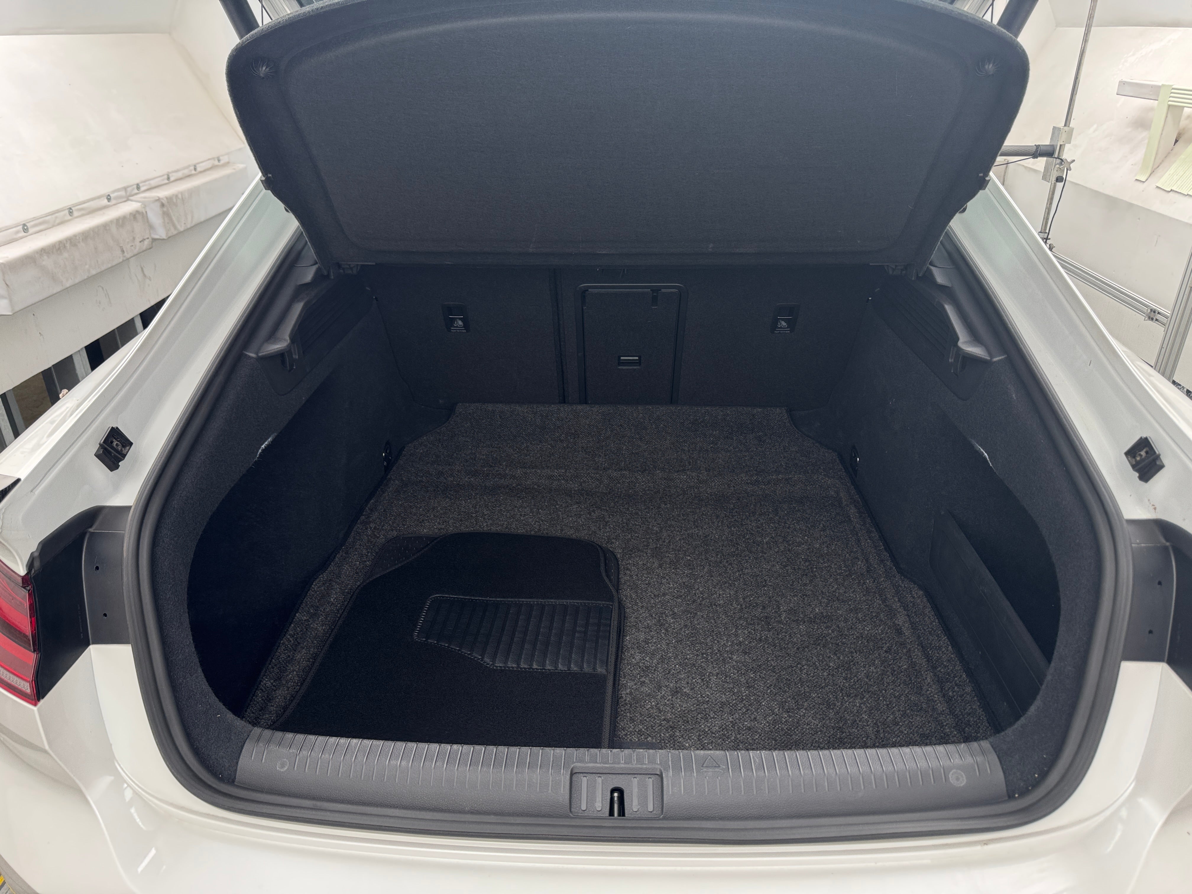 2023 Volkswagen Arteon SEL Premium R-Line 6