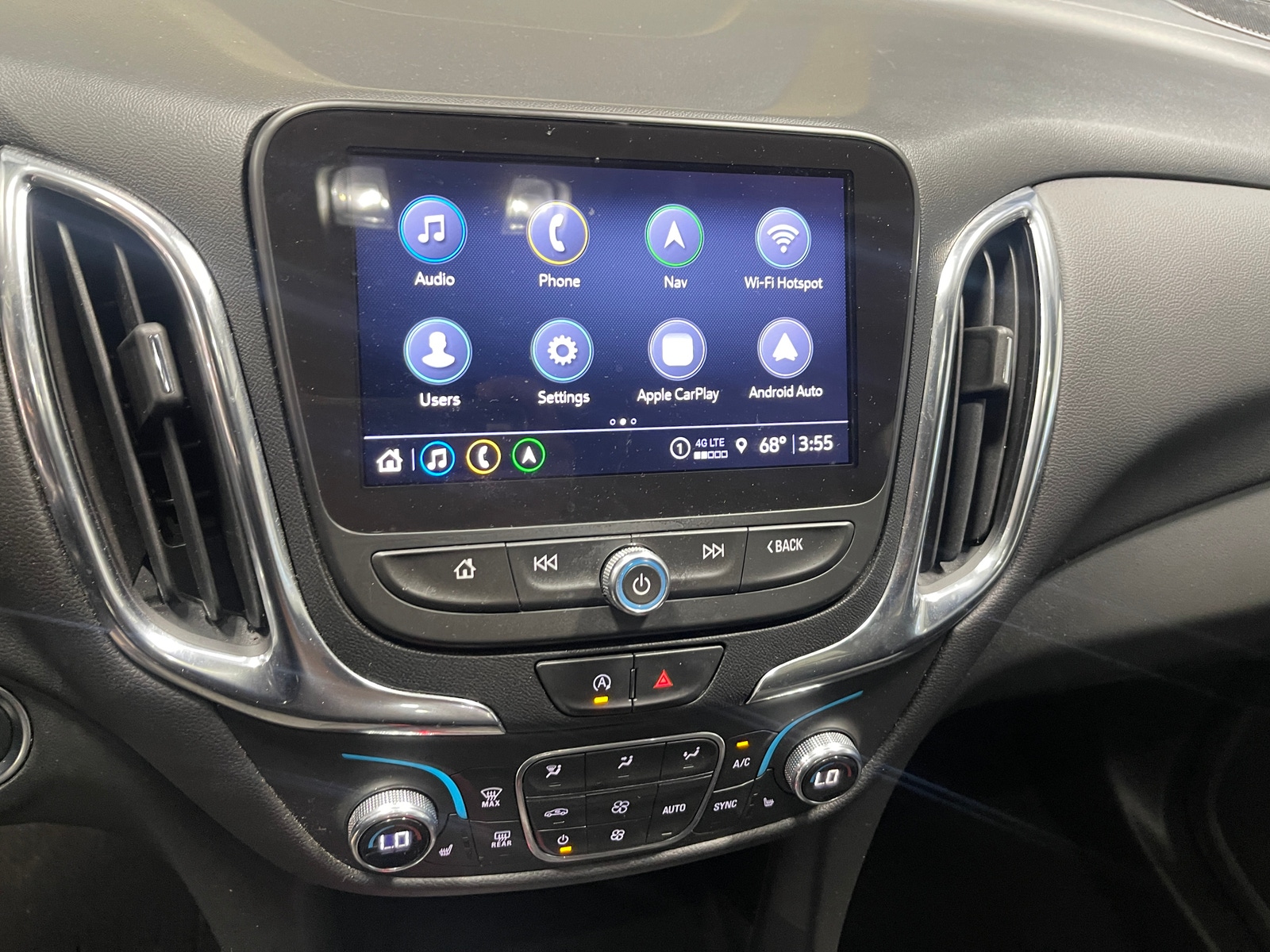Thumbnail: 2022 Chevrolet Equinox - 4
