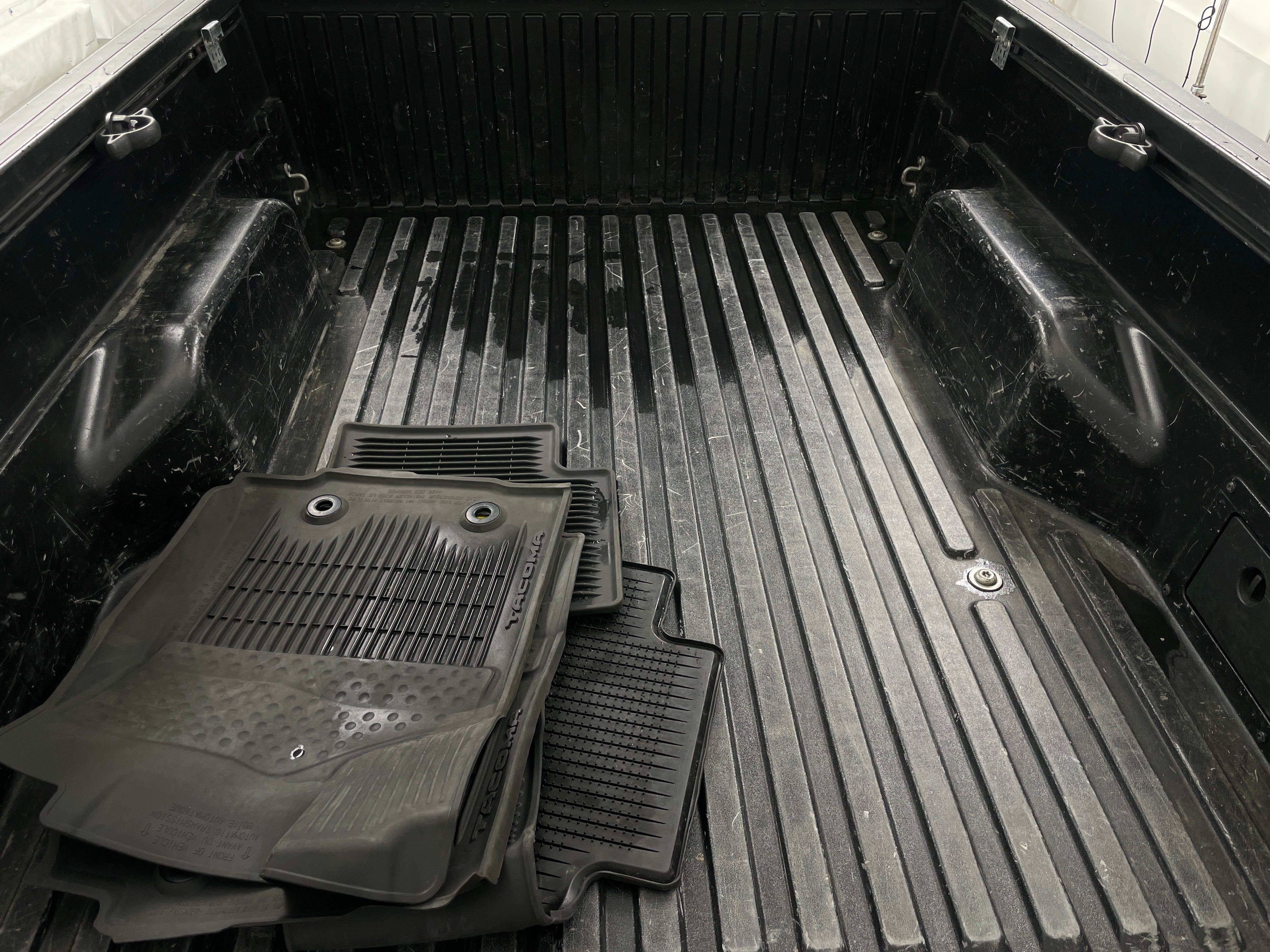 2022 Toyota Tacoma SR 7