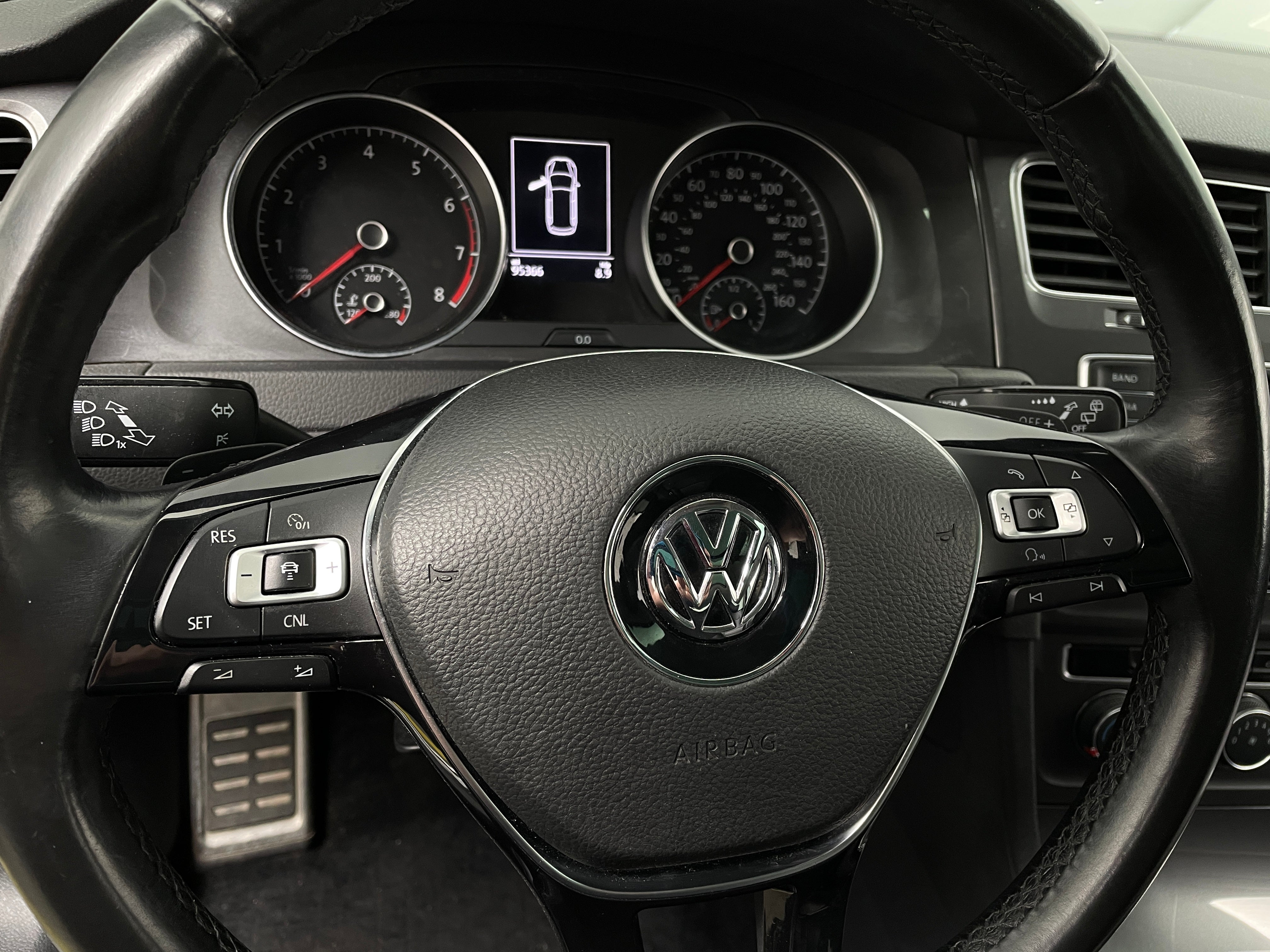 2017 Volkswagen Golf Alltrack SE 4