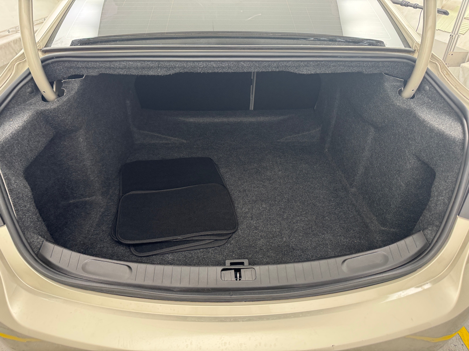 Thumbnail: 2014 Chevrolet Impala - 7